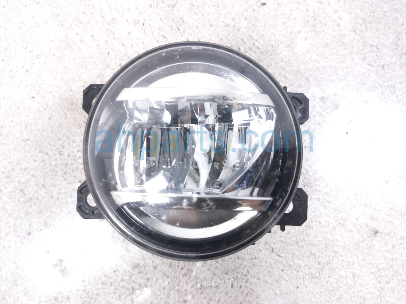 Subaru RH FOG LAMP / LIGHT Subaru RH FOG LAMP / LIGHT