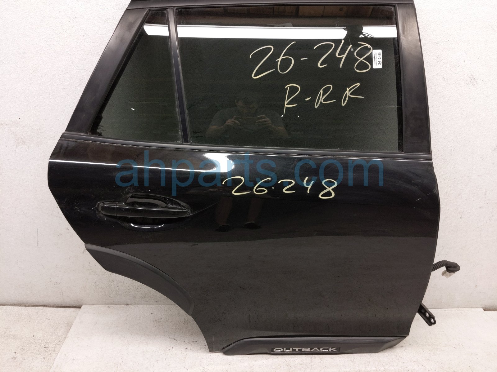 Subaru RR/RH DOOR - BLACK - NO INSIDE TRIM