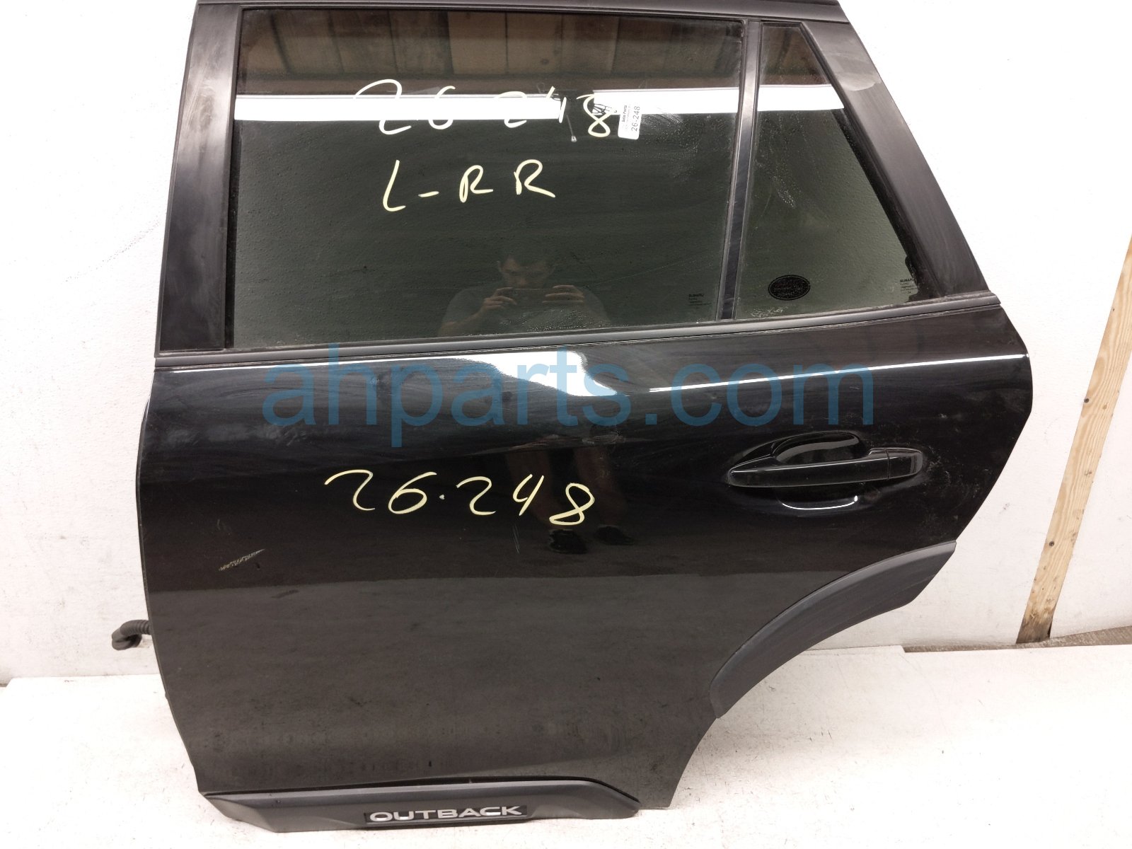Subaru RR/LH DOOR - BLACK - NO INSIDE TRIM