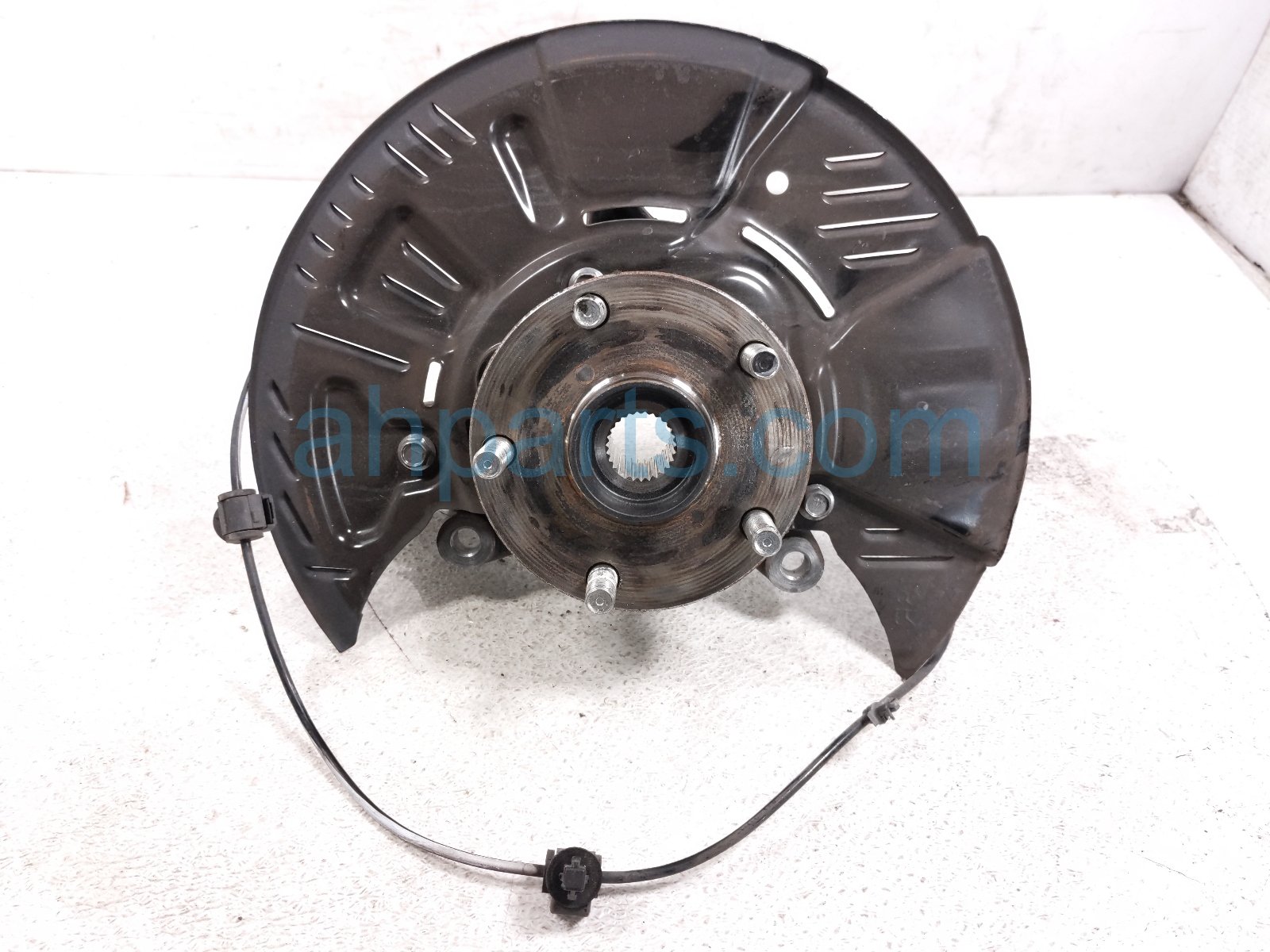 Subaru FR/RH SPINDLE KNUCKLE HUB Subaru FR/RH SPINDLE KNUCKLE HUB
