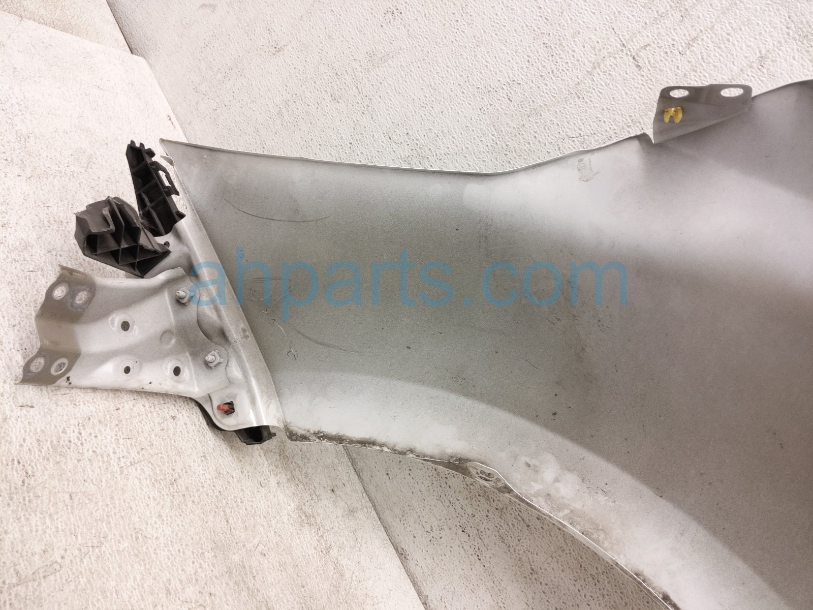 2022 Toyota Sienna Front Passenger Fender White *dings 53811 08090 Replacement 2022 Toyota Sienna Front Passenger Fender White *dings 53811 08090 Replacement thumbnail