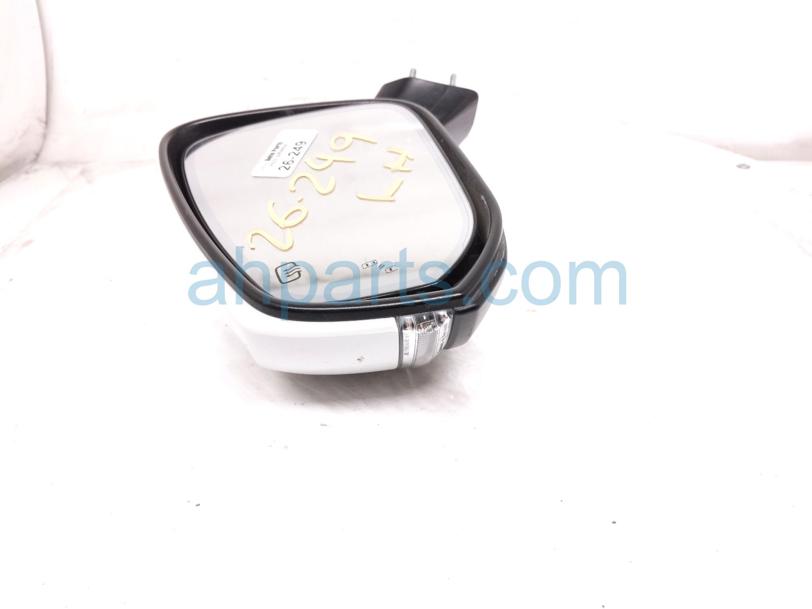 2022 Toyota Sienna Rear Driver Side View Mirror White 87940 08210 Replacement 2022 Toyota Sienna Rear Driver Side View Mirror White 87940 08210 Replacement thumbnail