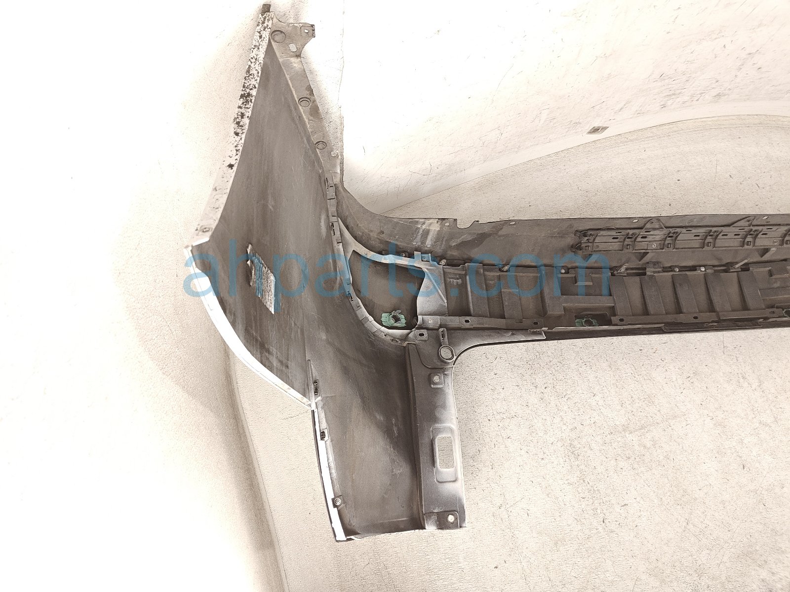 2022 Toyota Sienna Rear Bumper Cover White* 52159 08909 Replacement 2022 Toyota Sienna Rear Bumper Cover White* 52159 08909 Replacement thumbnail