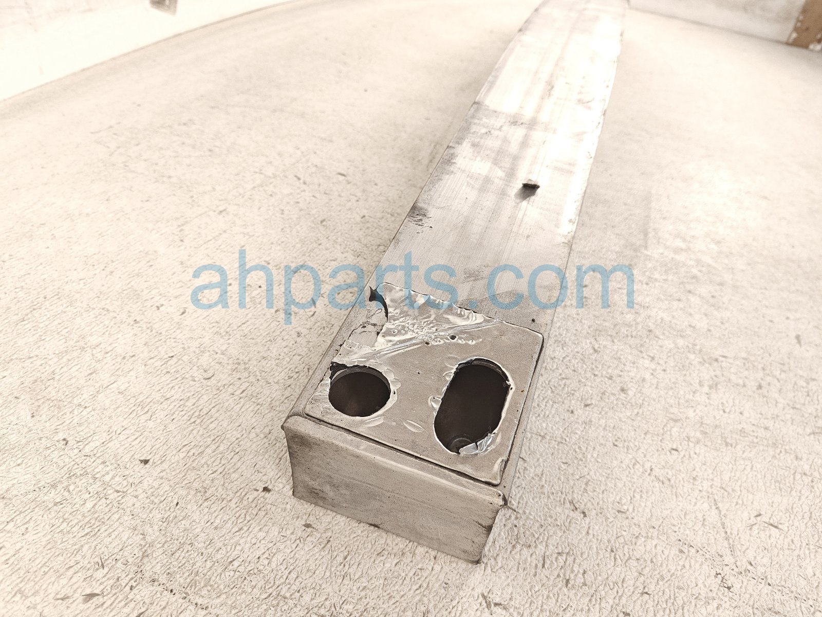 2022 Toyota Sienna Beam Rear Bumper Reinforcement Bar 52171 08041 Replacement 2022 Toyota Sienna Beam Rear Bumper Reinforcement Bar 52171 08041 Replacement thumbnail