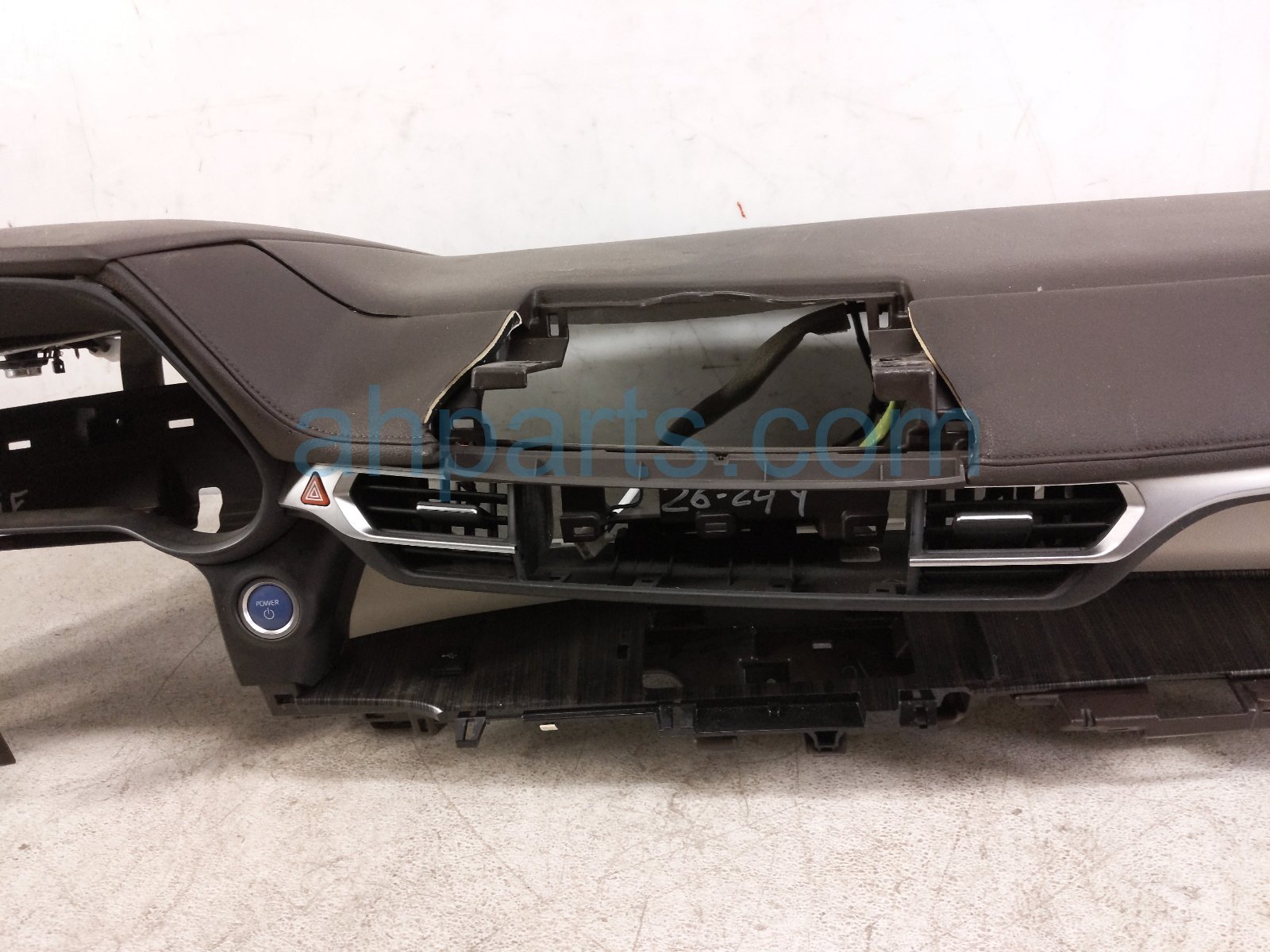 2022 Toyota Sienna Dashboard W/ Airbag Brown 55349 08030 Replacement 2022 Toyota Sienna Dashboard W/ Airbag Brown 55349 08030 Replacement thumbnail