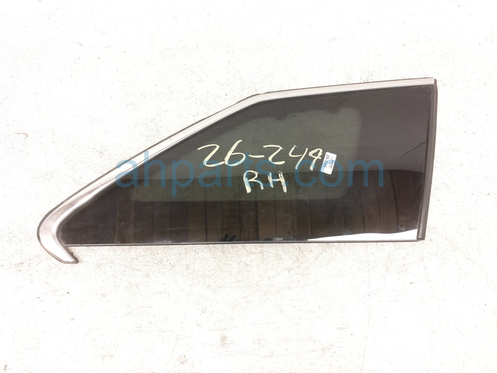 2022 Toyota Sienna Passenger Quarter Window Glass 62730 08201 Replacement 2022 Toyota Sienna Passenger Quarter Window Glass 62730 08201 Replacement thumbnail