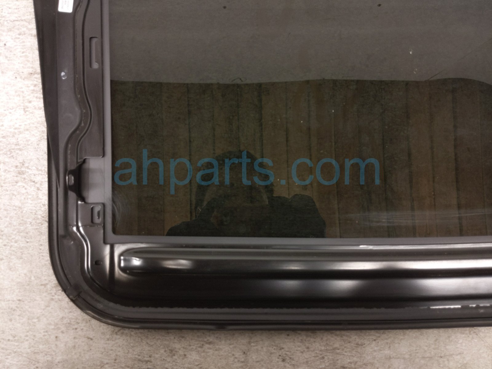 2022 Toyota Sienna Sunroof / Sun Roof Glass Window 63201 08060 Replacement 2022 Toyota Sienna Sunroof / Sun Roof Glass Window 63201 08060 Replacement thumbnail