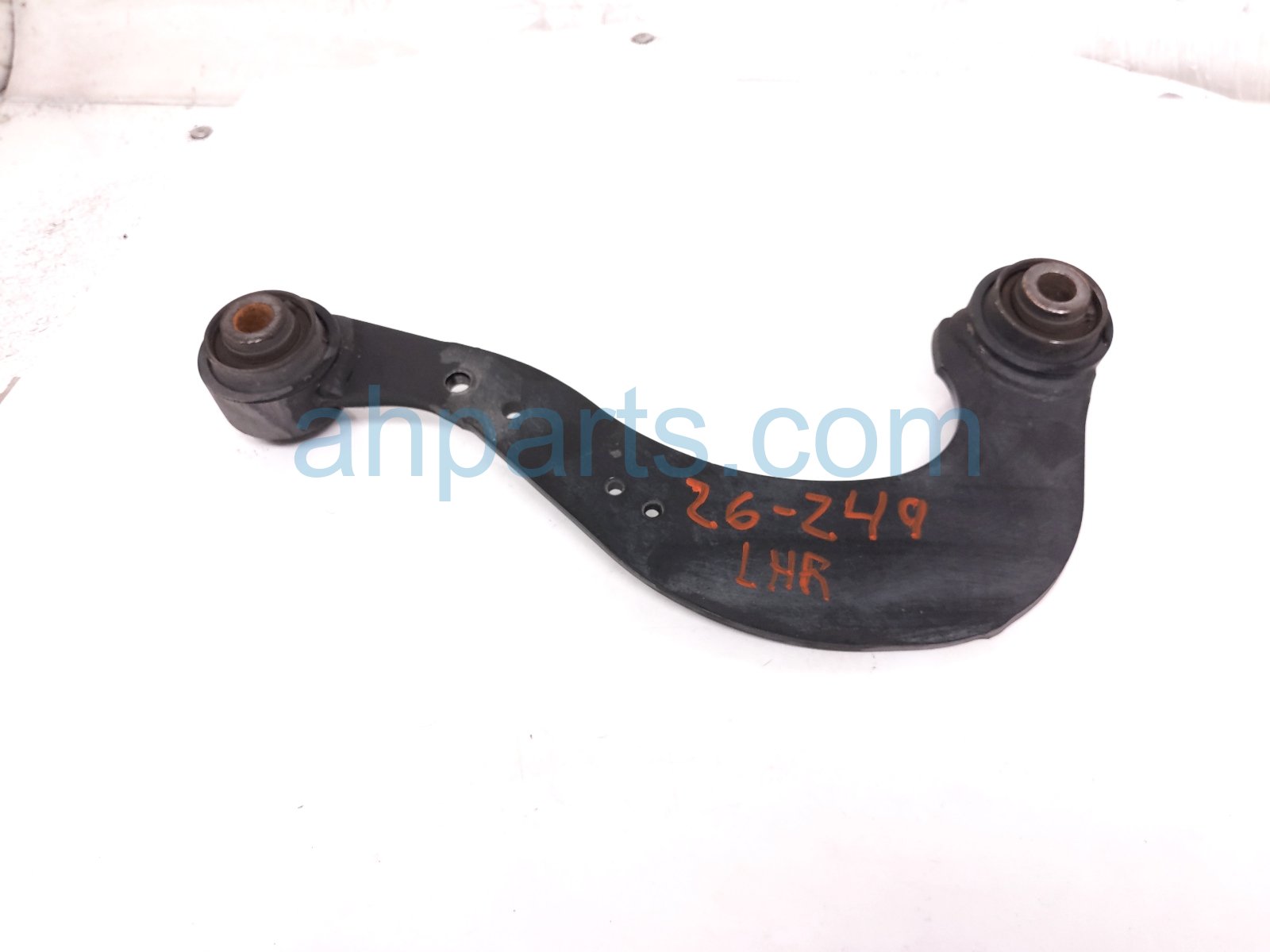 Toyota RR/LH UPPER CONTROL ARM Toyota RR/LH UPPER CONTROL ARM