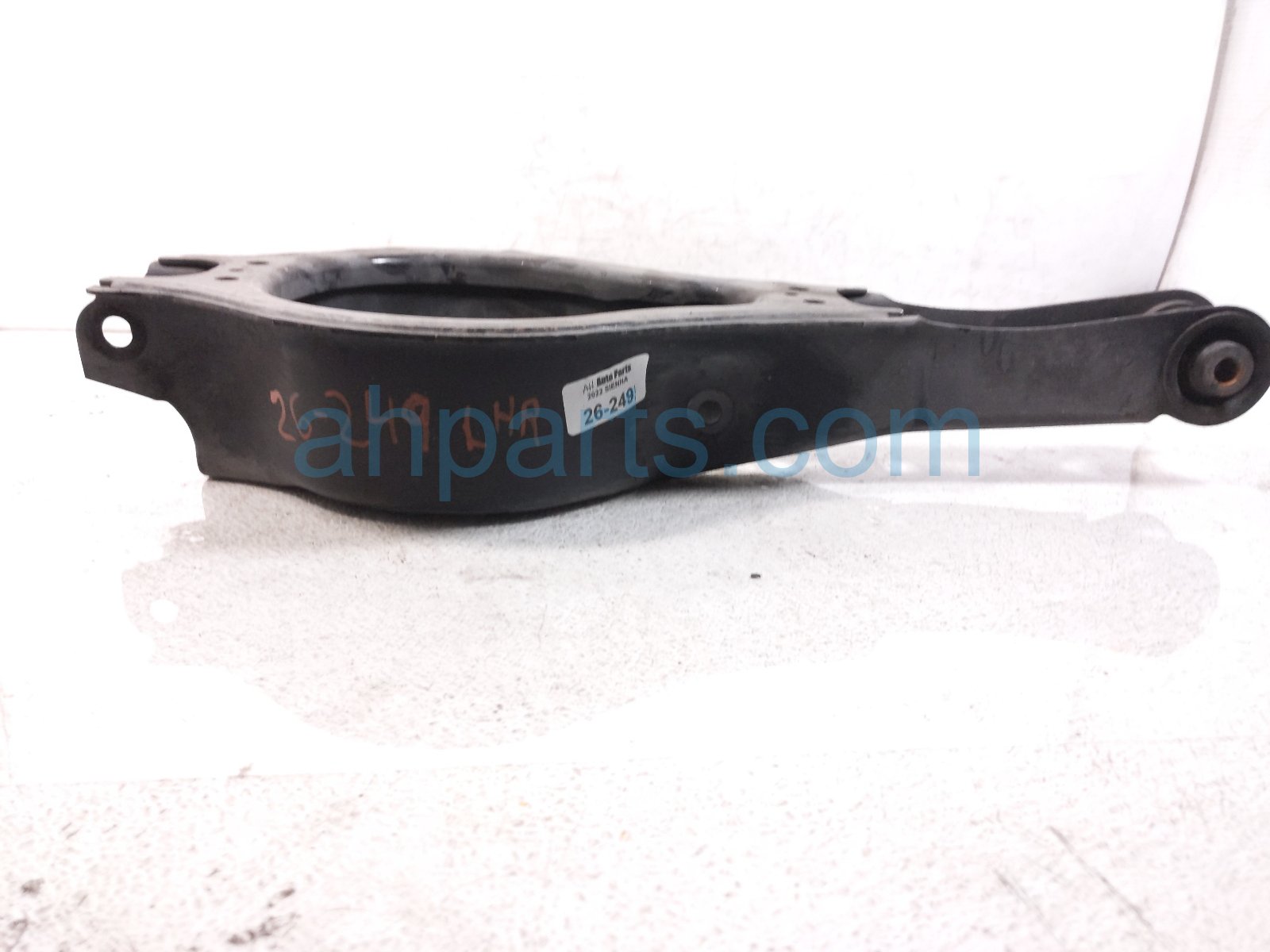 2022 Toyota Sienna Rear Driver Rearward Lower Control Arm 48730 0E100 Replacement 2022 Toyota Sienna Rear Driver Rearward Lower Control Arm 48730 0E100 Replacement thumbnail