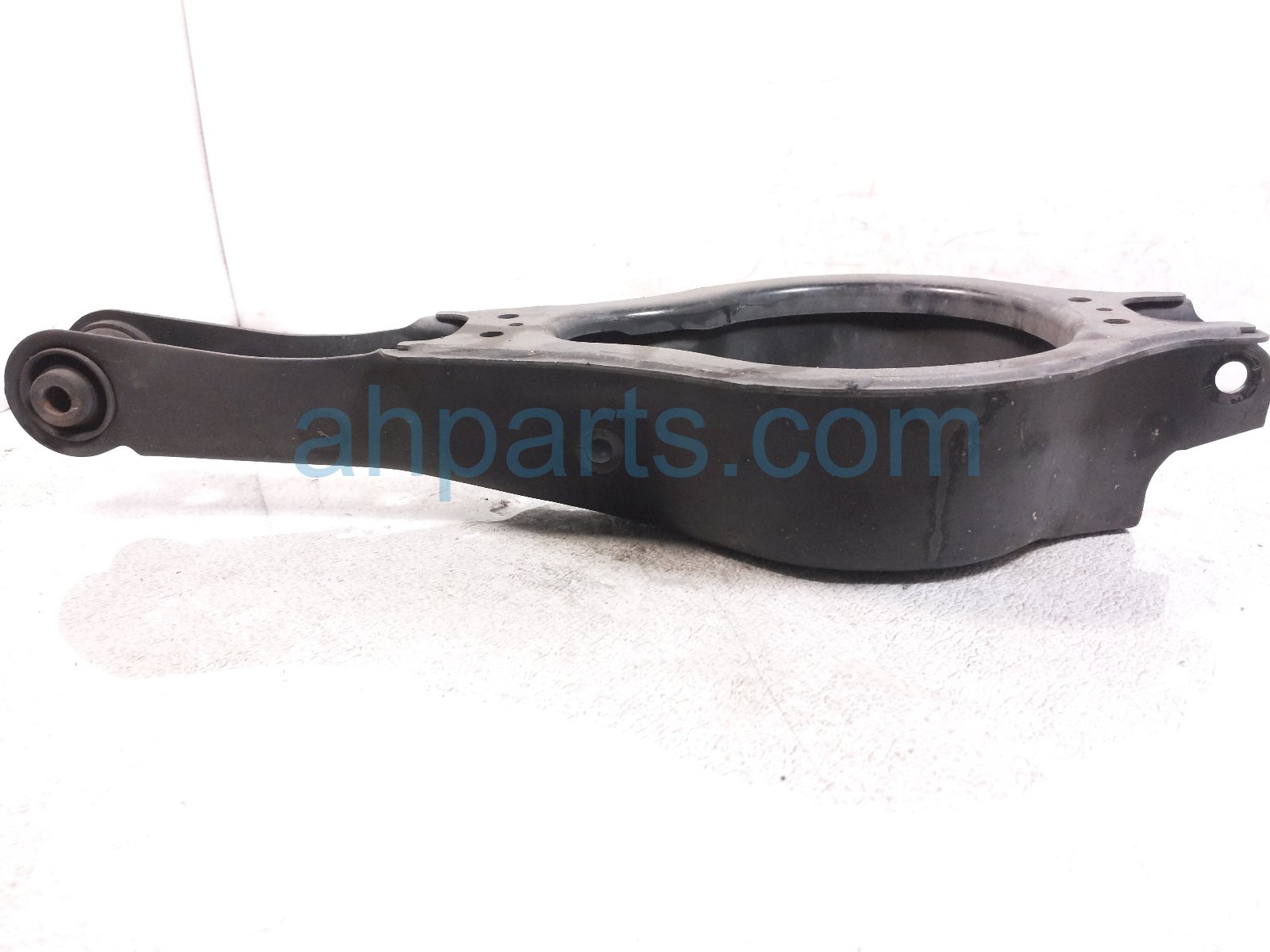 2022 Toyota Sienna Rear Driver Rearward Lower Control Arm 48730 0E100 Replacement 2022 Toyota Sienna Rear Driver Rearward Lower Control Arm 48730 0E100 Replacement thumbnail