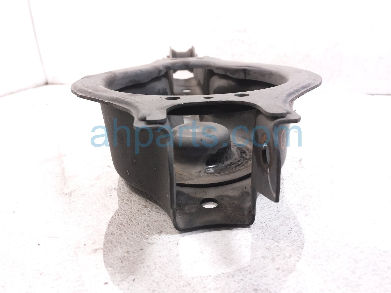 2022 Toyota Sienna Rear Driver Rearward Lower Control Arm 48730 0E100 Replacement 2022 Toyota Sienna Rear Driver Rearward Lower Control Arm 48730 0E100 Replacement thumbnail