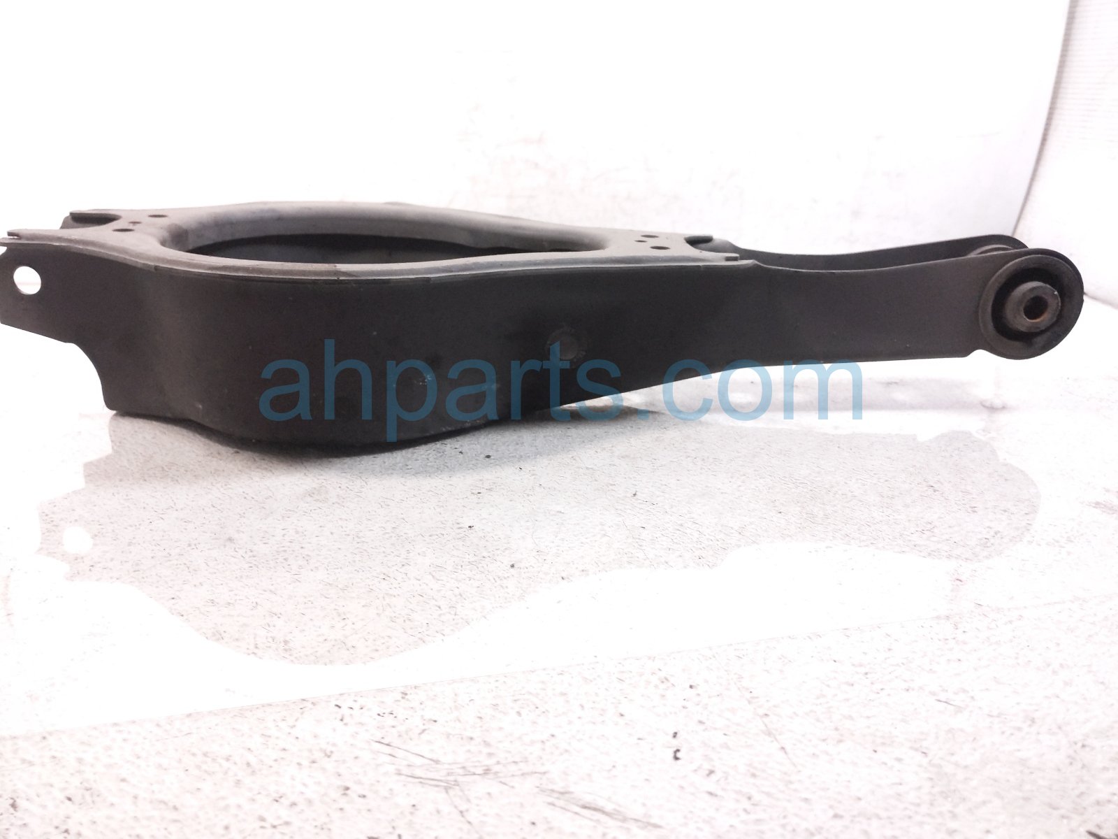 2022 Toyota Sienna Rear Passenger Rearward Lower Control Arm 48730 0E100 Replacement 2022 Toyota Sienna Rear Passenger Rearward Lower Control Arm 48730 0E100 Replacement thumbnail