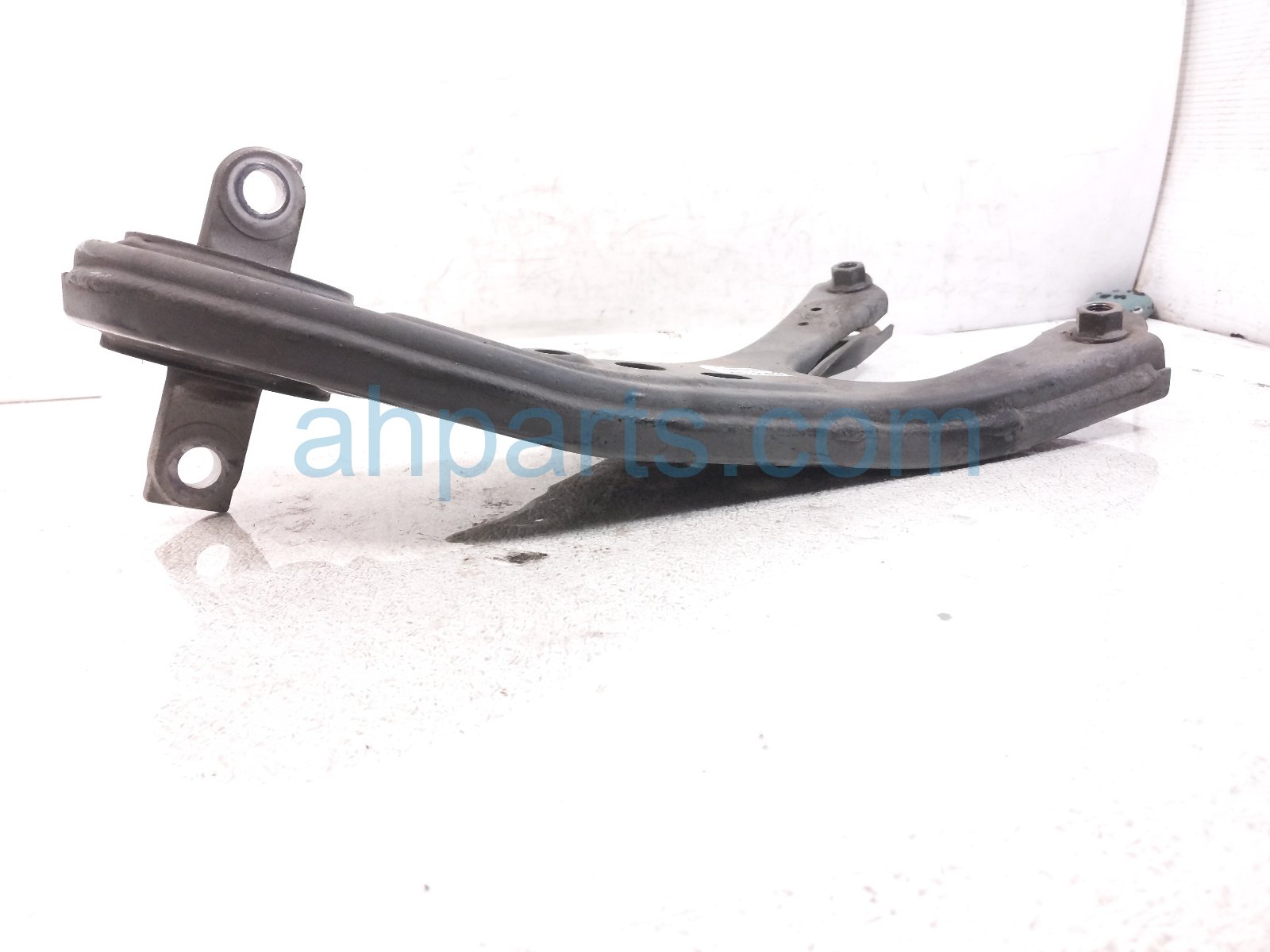 2022 Toyota Sienna Rear Driver Trailing Lower Control Arm 48780 08010 Replacement 2022 Toyota Sienna Rear Driver Trailing Lower Control Arm 48780 08010 Replacement thumbnail