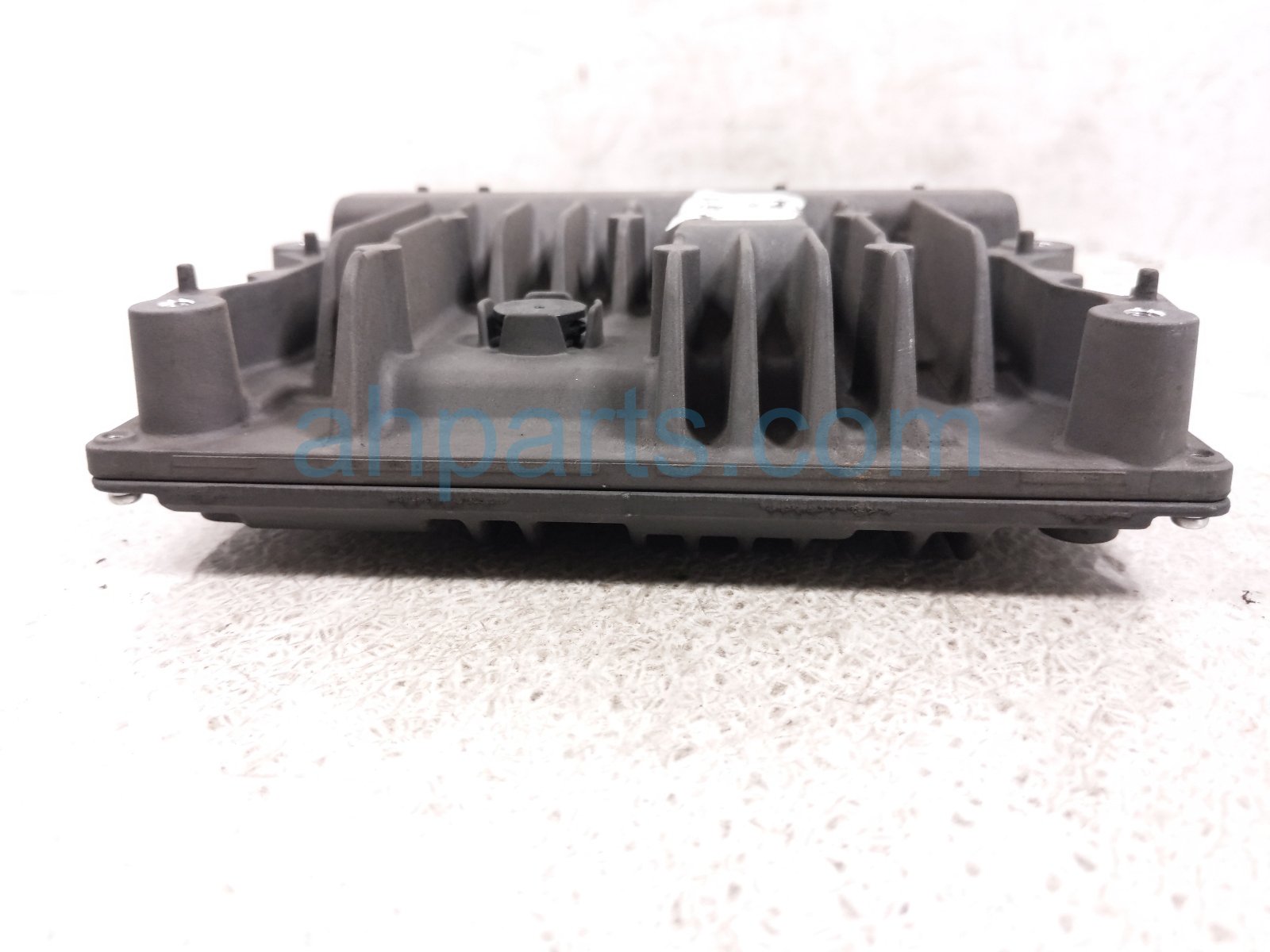 2022 Toyota Sienna Ecu Control Module / Engine Computer Unit At 89661 08700 Replacement 2022 Toyota Sienna Ecu Control Module / Engine Computer Unit At 89661 08700 Replacement thumbnail
