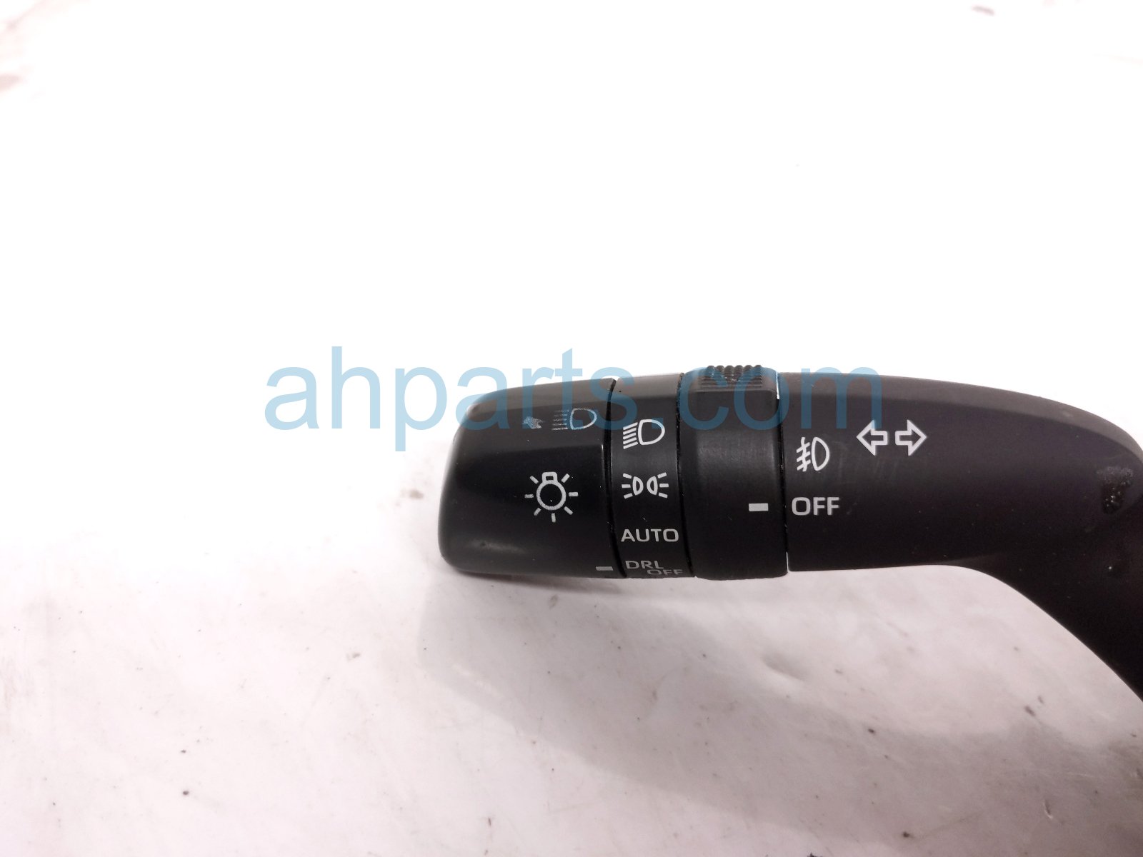 Toyota HEADLAMP / SIGNAL COLUMN SWITCH Toyota HEADLAMP / SIGNAL COLUMN SWITCH