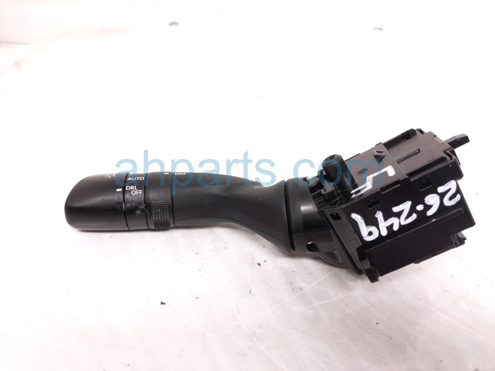 2022 Toyota Sienna Combo Headlamp / Signal Column Switch 84329 0R020 Replacement 2022 Toyota Sienna Combo Headlamp / Signal Column Switch 84329 0R020 Replacement thumbnail
