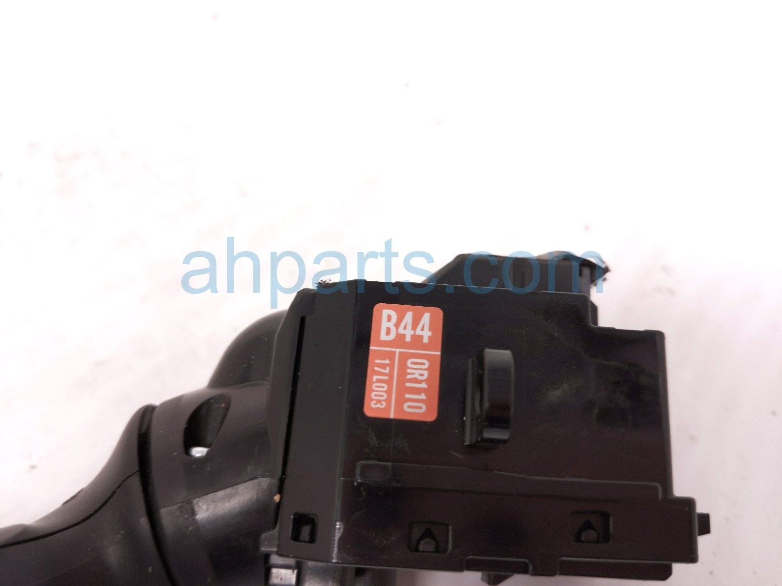 2022 Toyota Sienna Combo Headlamp / Signal Column Switch 84329 0R020 Replacement 2022 Toyota Sienna Combo Headlamp / Signal Column Switch 84329 0R020 Replacement thumbnail