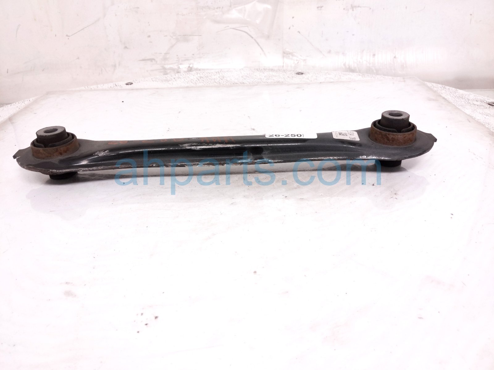$40 Honda RR/RH LATERAL LOWER CONTROL ARM