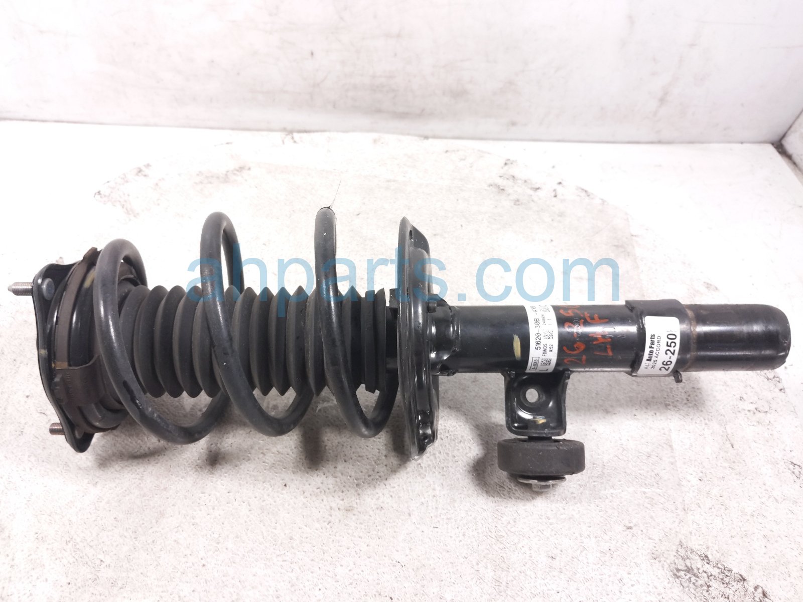 Honda FR/LH STRUT ABSORBER + SPRING