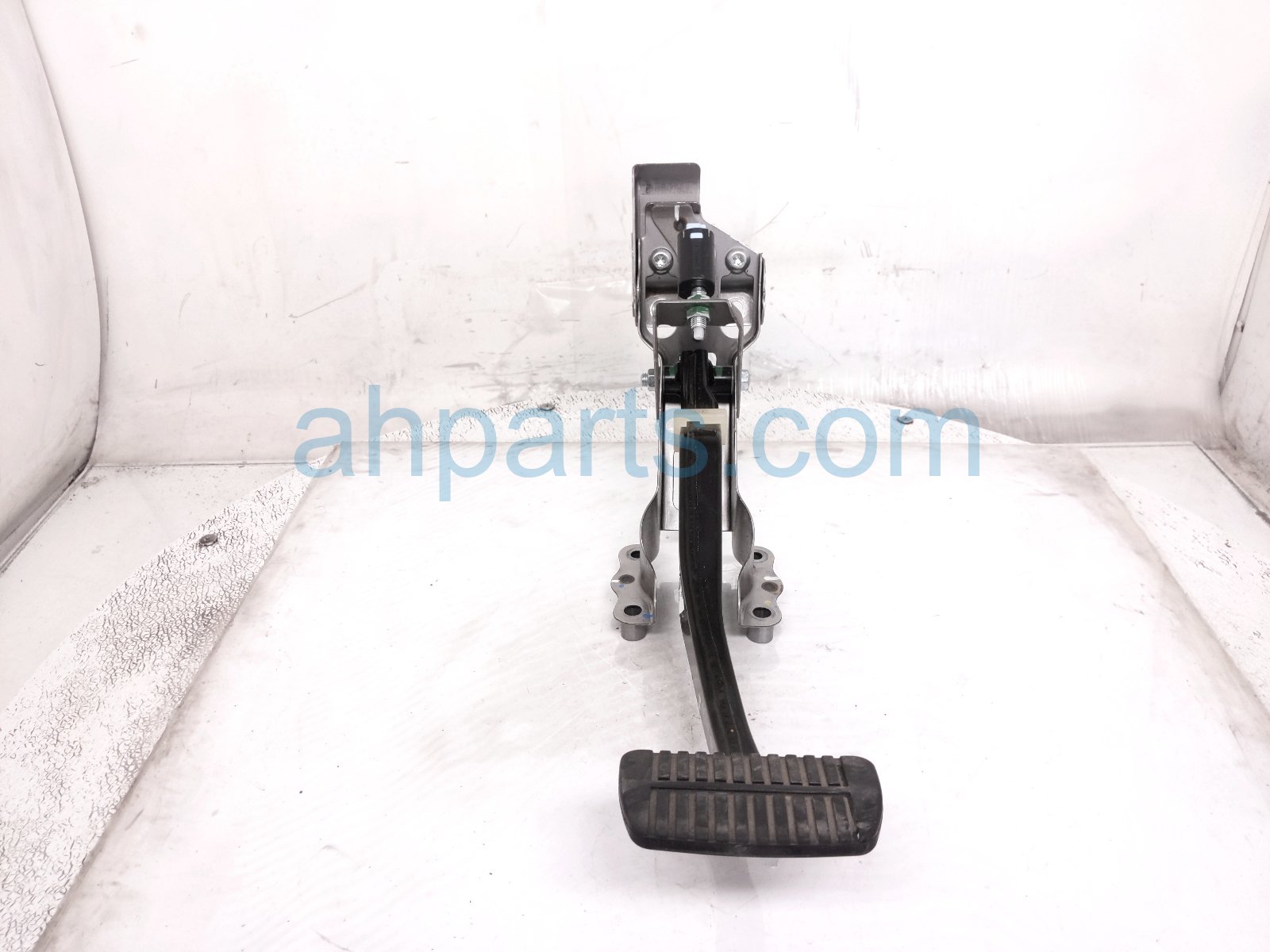 2024 Subaru Legacy Brake Pedal Assy 2.5l Awd 36012FN03A Replacement 2024 Subaru Legacy Brake Pedal Assy 2.5l Awd 36012FN03A Replacement thumbnail