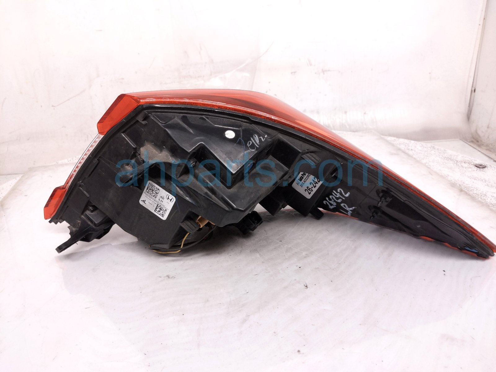 2018 Honda Accord Light / Rear Driver Tail Lamp (on Body) 33550 TVA A01 Replacement 2018 Honda Accord Light / Rear Driver Tail Lamp (on Body) 33550 TVA A01 Replacement thumbnail