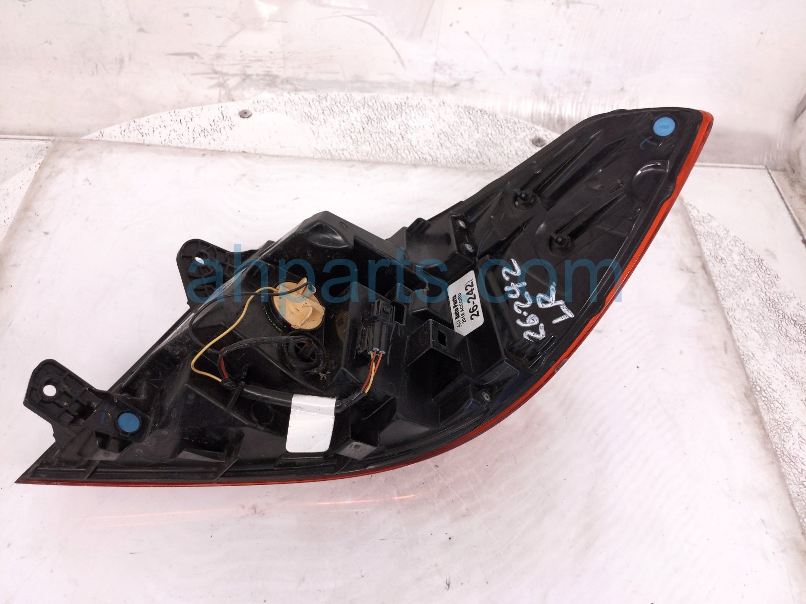 2018 Honda Accord Light / Rear Driver Tail Lamp (on Body) 33550 TVA A01 Replacement 2018 Honda Accord Light / Rear Driver Tail Lamp (on Body) 33550 TVA A01 Replacement thumbnail