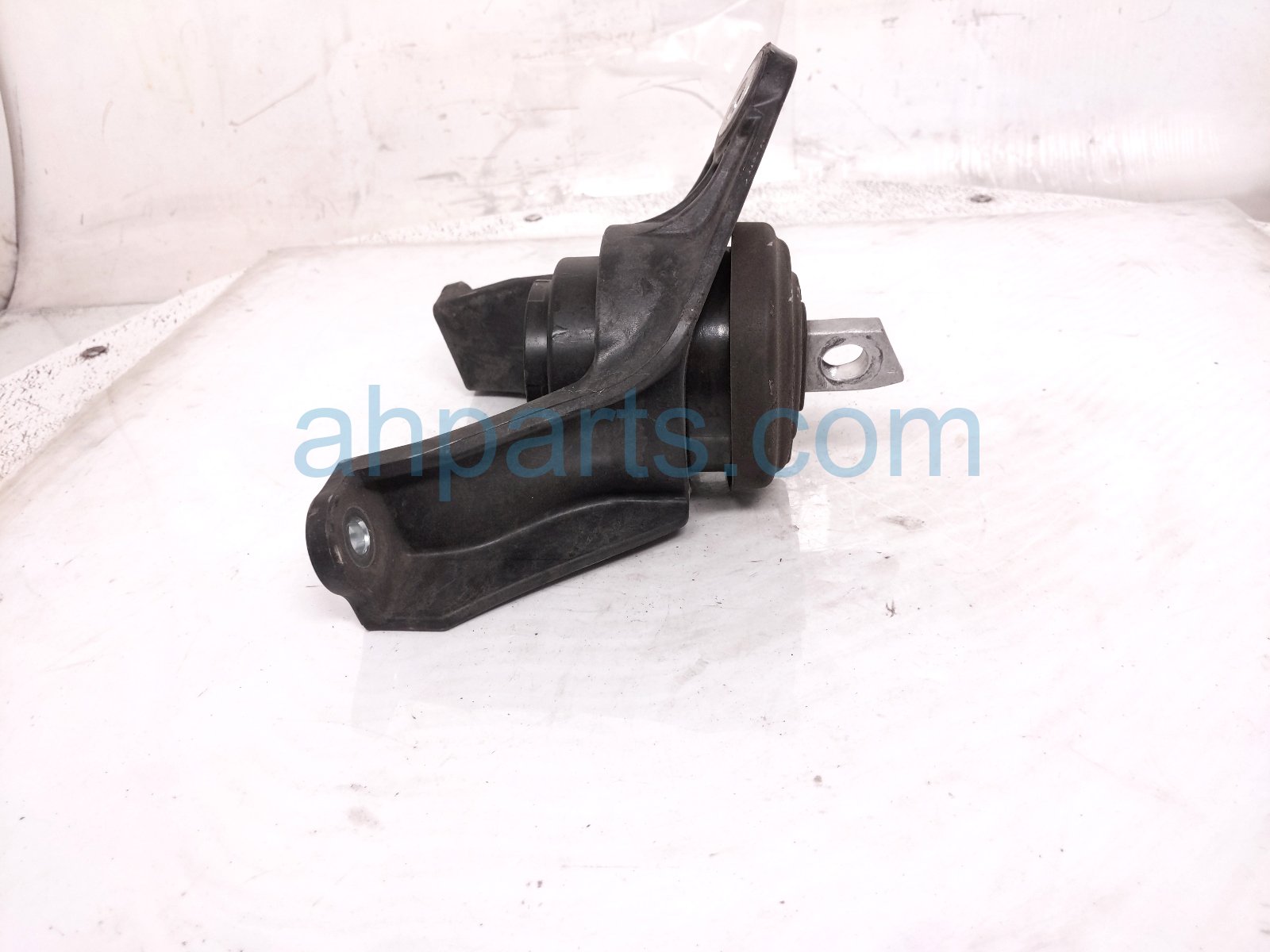 2023 Acura MDX Engine/motor Passenger Side Engine Mount 3.5l Awd 50820 TYA A01 Replacement 2023 Acura MDX Engine/motor Passenger Side Engine Mount 3.5l Awd 50820 TYA A01 Replacement thumbnail