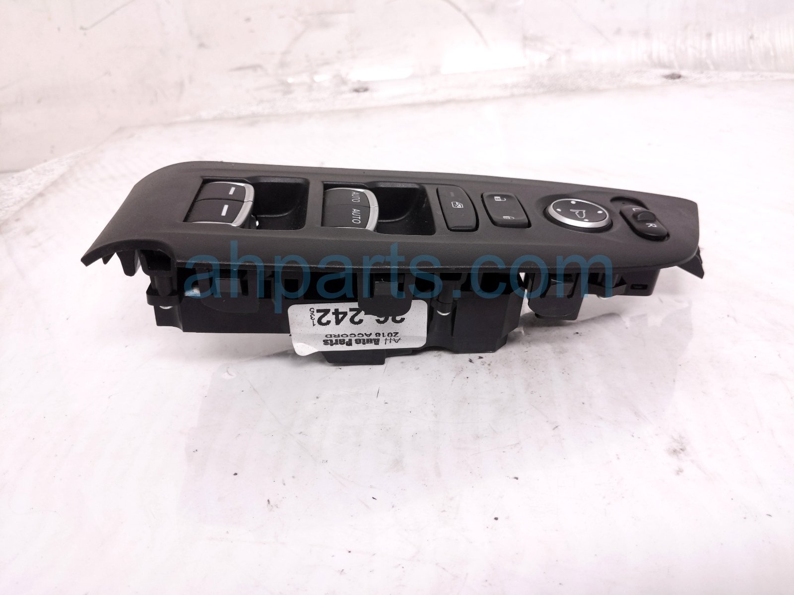 2018 Honda Accord Power / Master Window Control Switch 35750 TVA C11 Replacement 2018 Honda Accord Power / Master Window Control Switch 35750 TVA C11 Replacement thumbnail