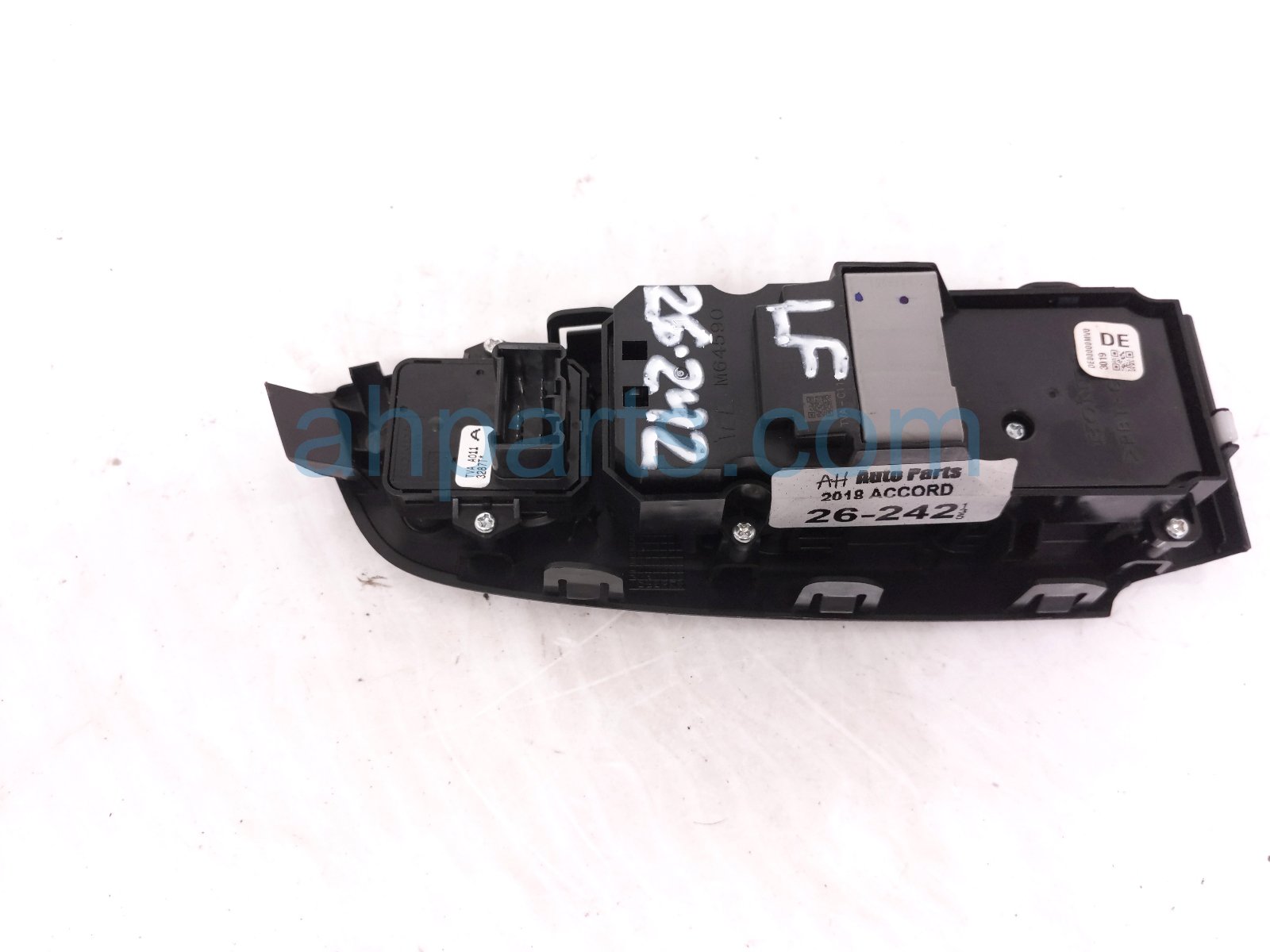 2018 Honda Accord Power / Master Window Control Switch 35750 TVA C11 Replacement 2018 Honda Accord Power / Master Window Control Switch 35750 TVA C11 Replacement thumbnail