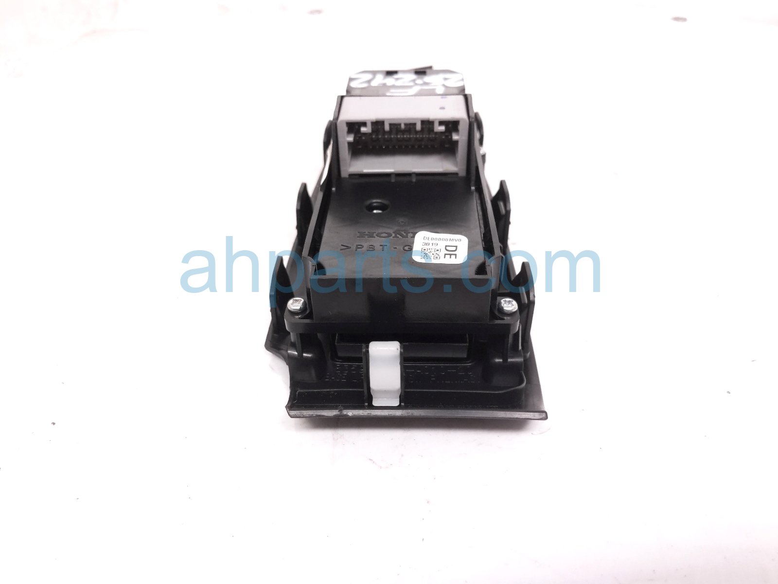 2018 Honda Accord Power / Master Window Control Switch 35750 TVA C11 Replacement 2018 Honda Accord Power / Master Window Control Switch 35750 TVA C11 Replacement thumbnail