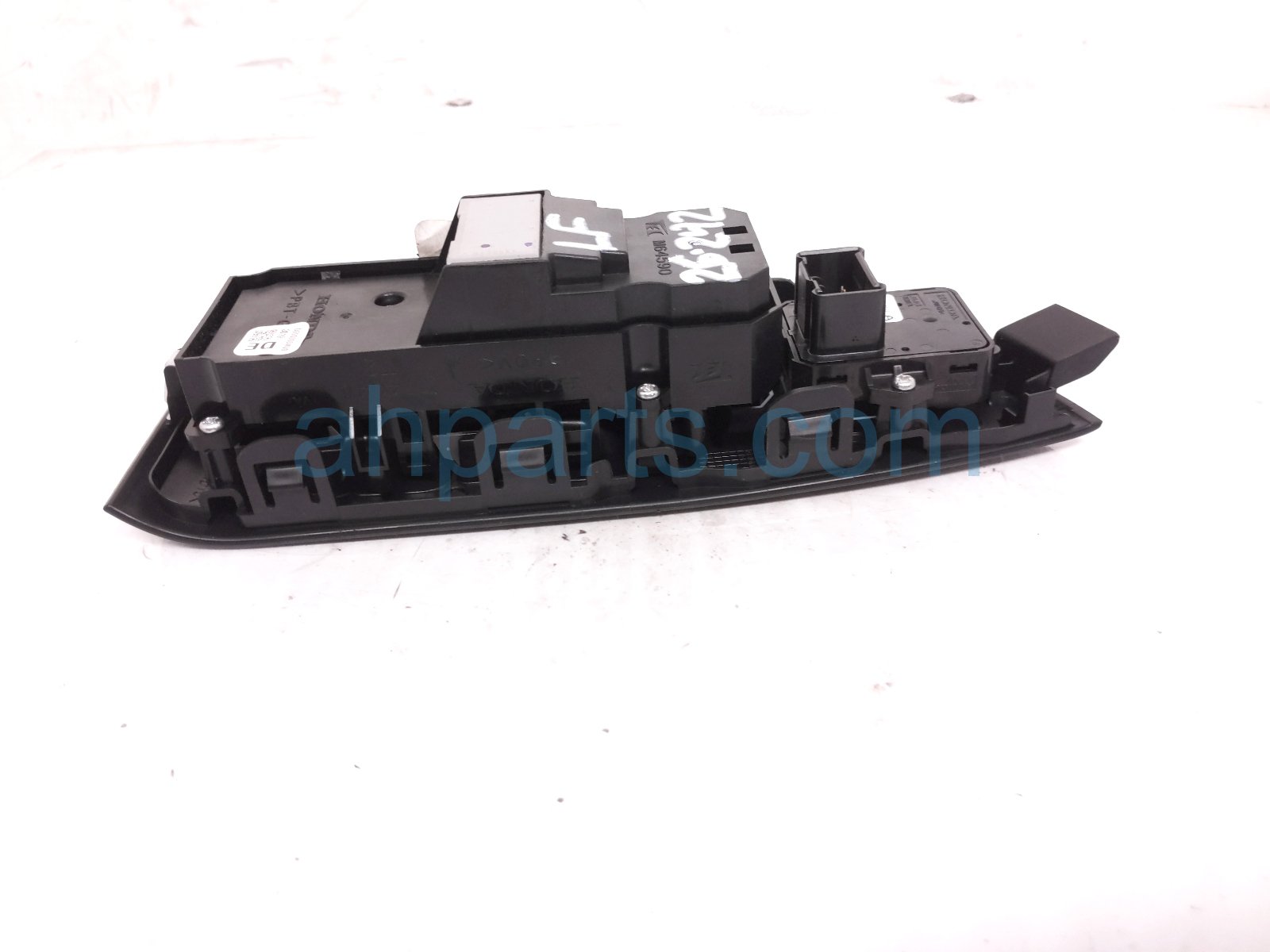 2018 Honda Accord Power / Master Window Control Switch 35750 TVA C11 Replacement 2018 Honda Accord Power / Master Window Control Switch 35750 TVA C11 Replacement thumbnail
