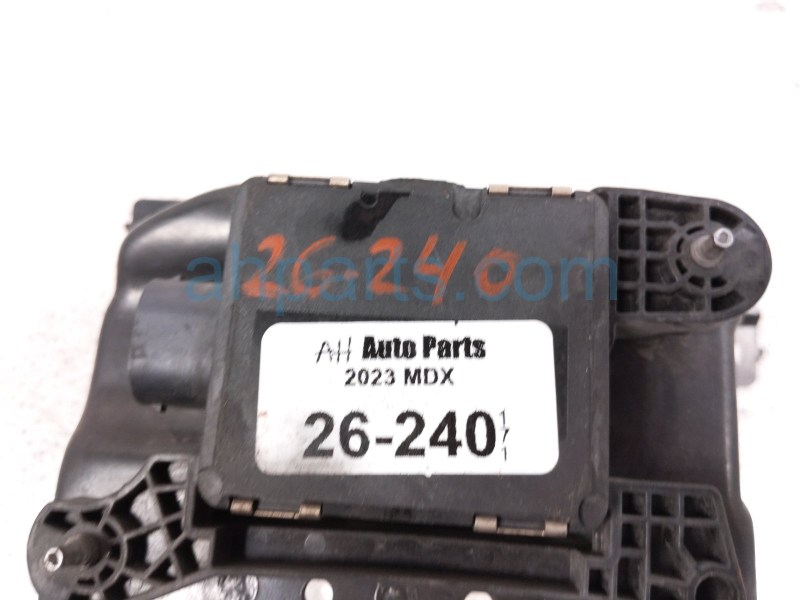 2023 Acura MDX Front Grille Distance Radar Unit 36801 TYA A04 Replacement 2023 Acura MDX Front Grille Distance Radar Unit 36801 TYA A04 Replacement thumbnail