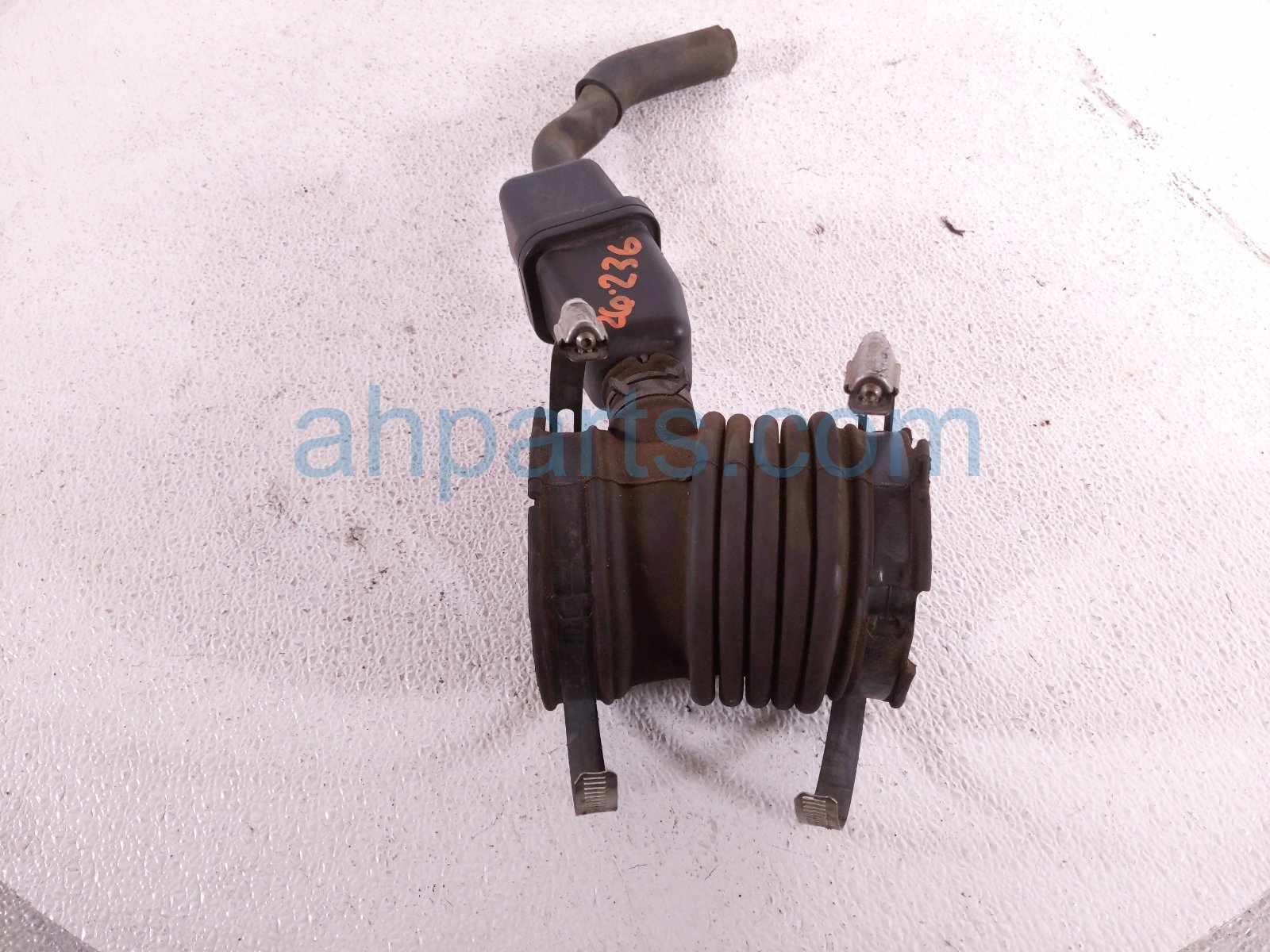 Infiniti AIR CLEANER INTAKE BOOT - 3.5L