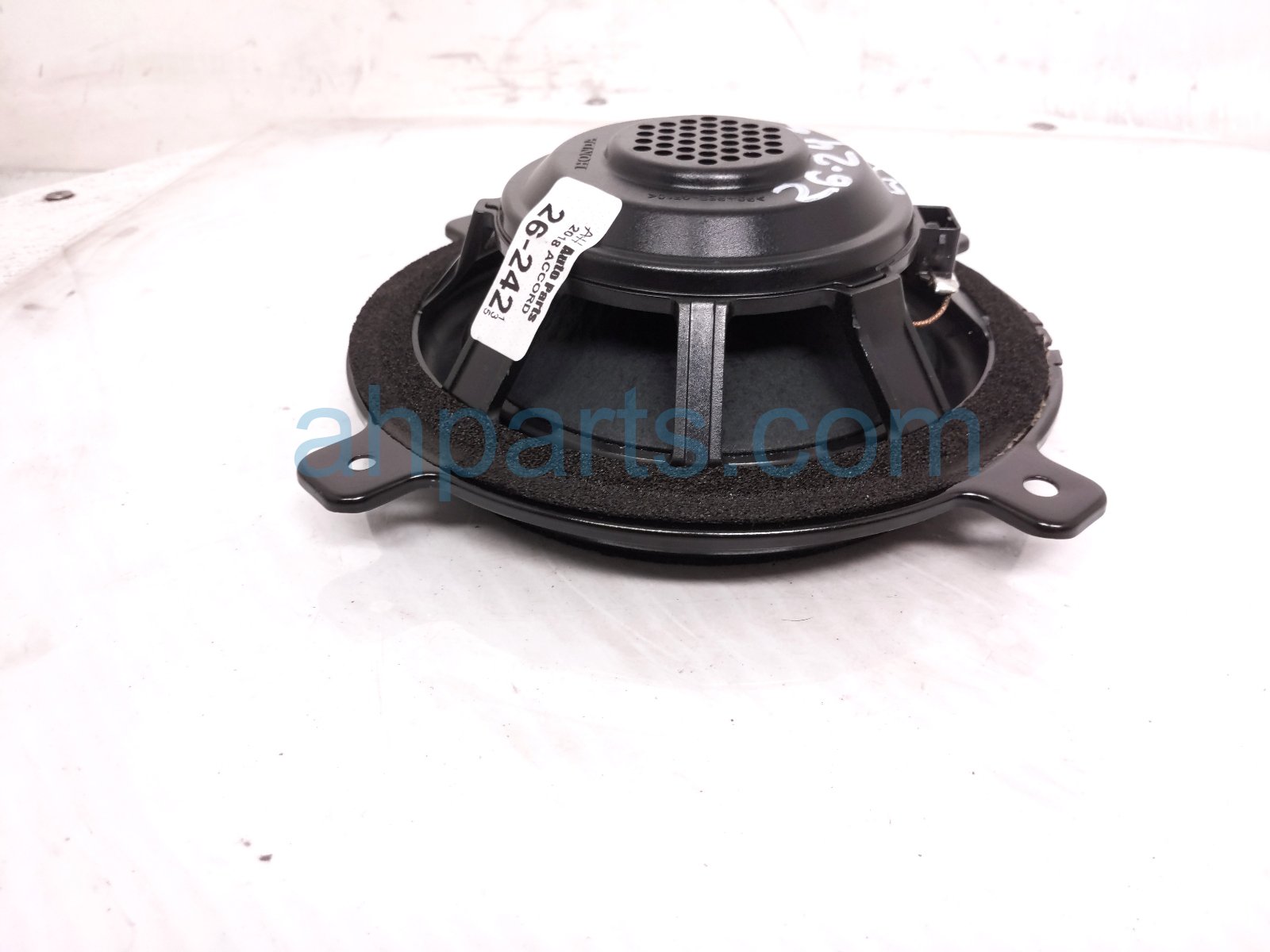 2018 Honda Accord Subwoofer Speaker Assy 39120 TVA A71 Replacement 2018 Honda Accord Subwoofer Speaker Assy 39120 TVA A71 Replacement thumbnail