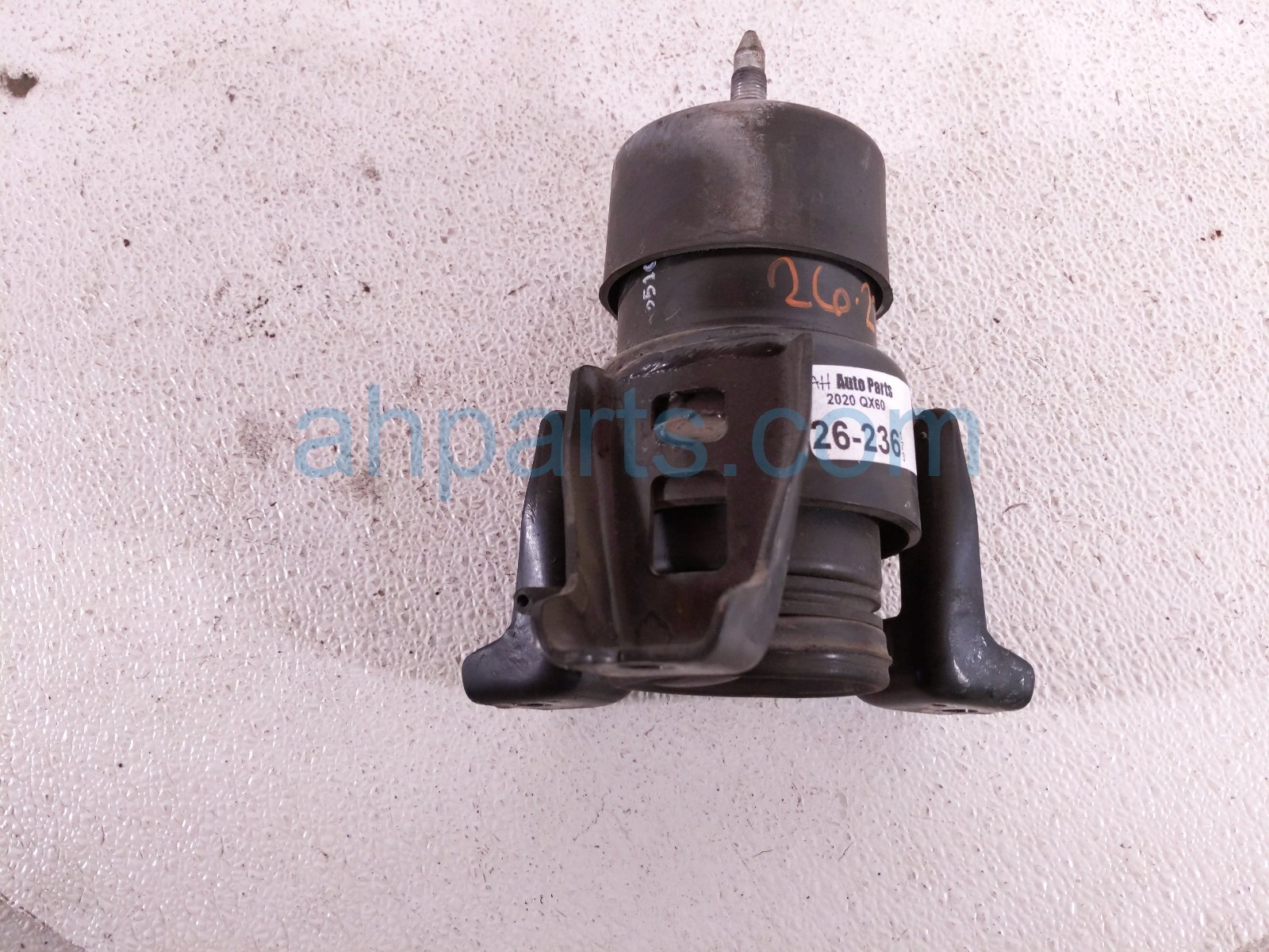 Infiniti FRONT ENGINE MOUNT - 3.5L FWD