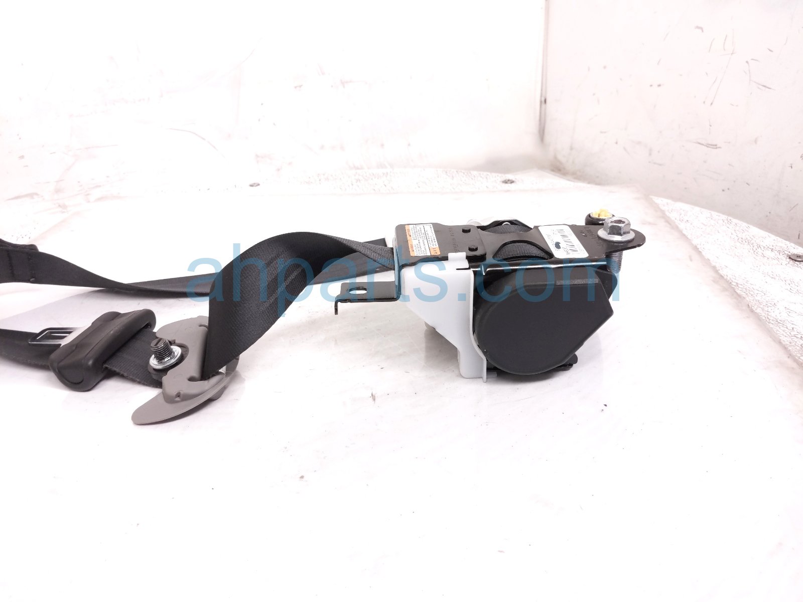 2018 Honda Accord Front Driver Seat Belt Black 81850 TVA A01 Replacement 2018 Honda Accord Front Driver Seat Belt Black 81850 TVA A01 Replacement thumbnail