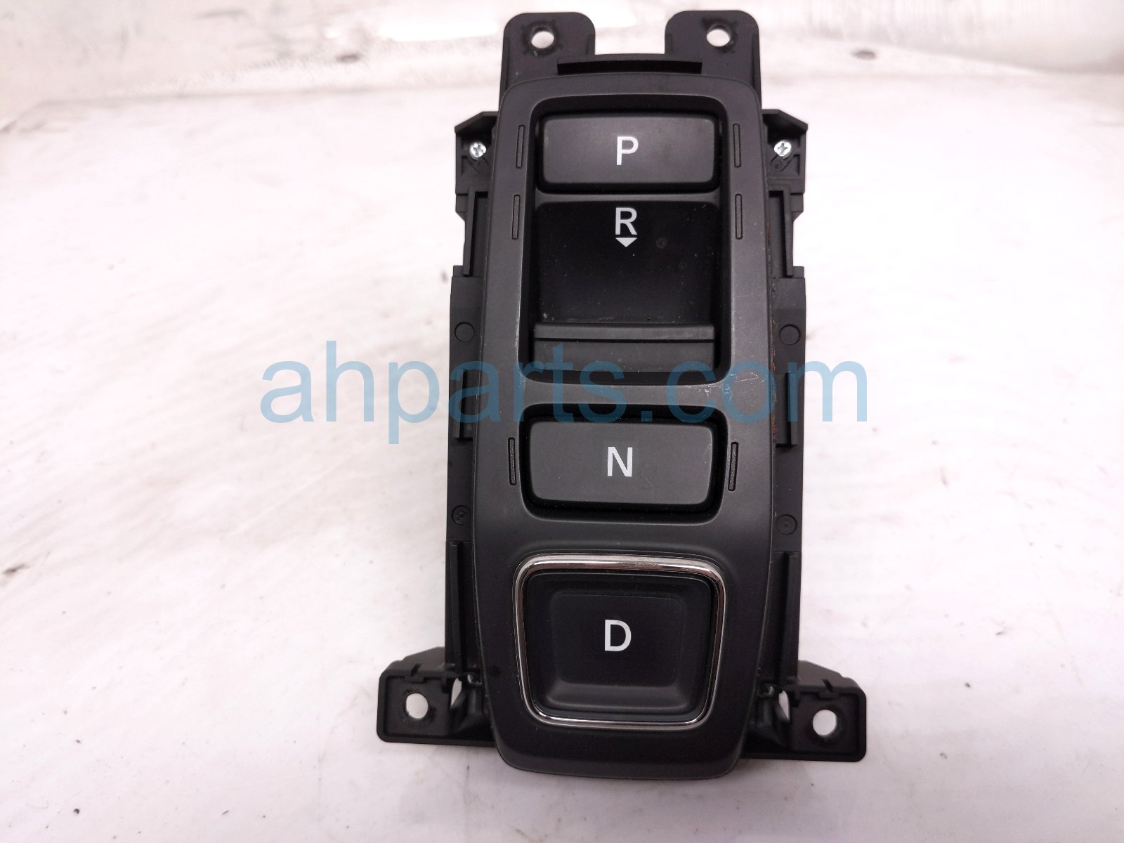 2018 Honda Accord A/t Shifter Button Assy 2.0l 54000 TVC L92 Replacement 2018 Honda Accord A/t Shifter Button Assy 2.0l 54000 TVC L92 Replacement thumbnail