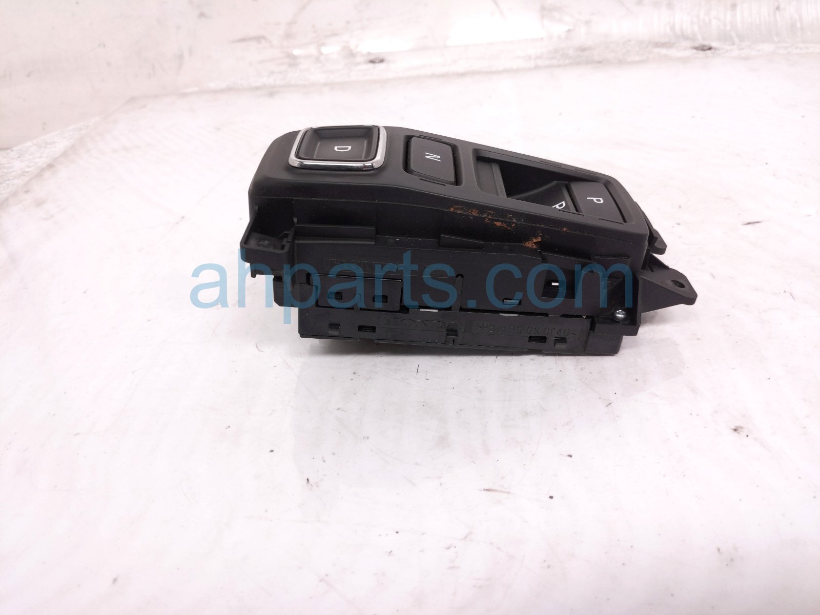 2018 Honda Accord A/t Shifter Button Assy 2.0l 54000 TVC L92 Replacement 2018 Honda Accord A/t Shifter Button Assy 2.0l 54000 TVC L92 Replacement thumbnail
