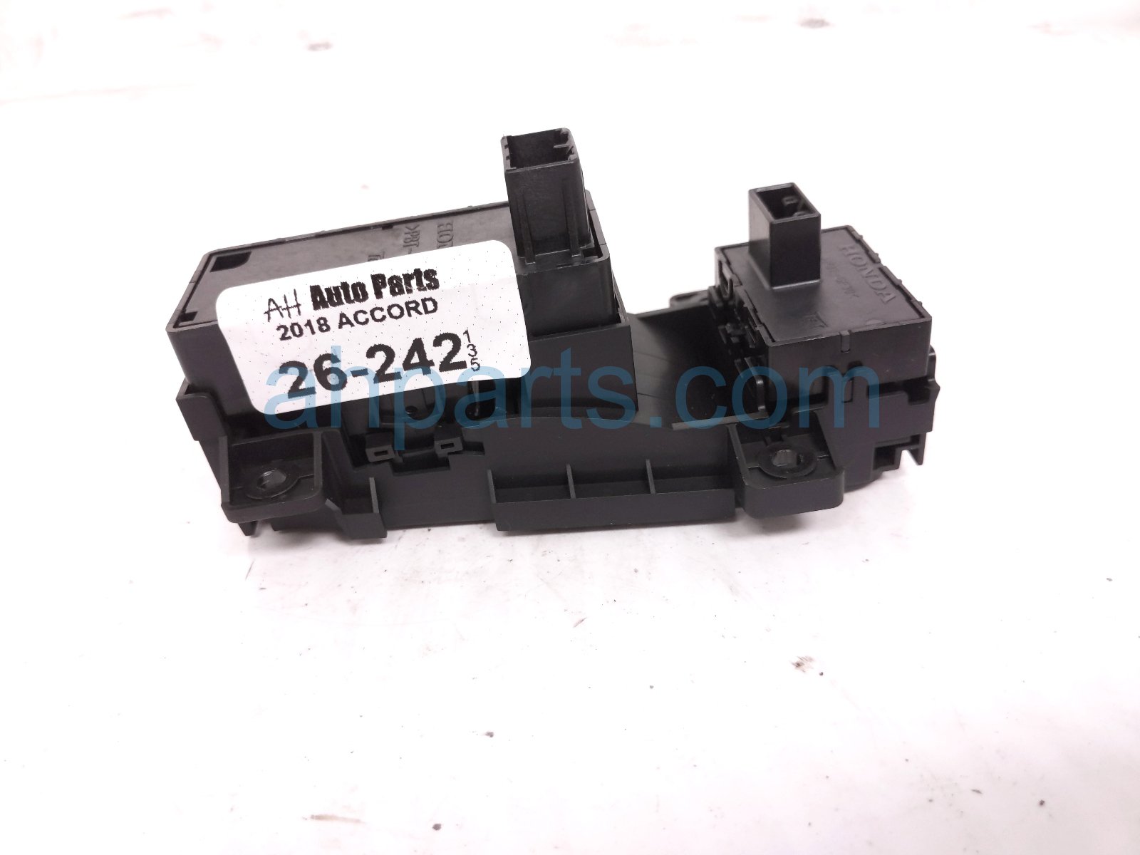 2018 Honda Accord Electronic Parking Brake Switch 35355 TVA A61 Replacement 2018 Honda Accord Electronic Parking Brake Switch 35355 TVA A61 Replacement thumbnail