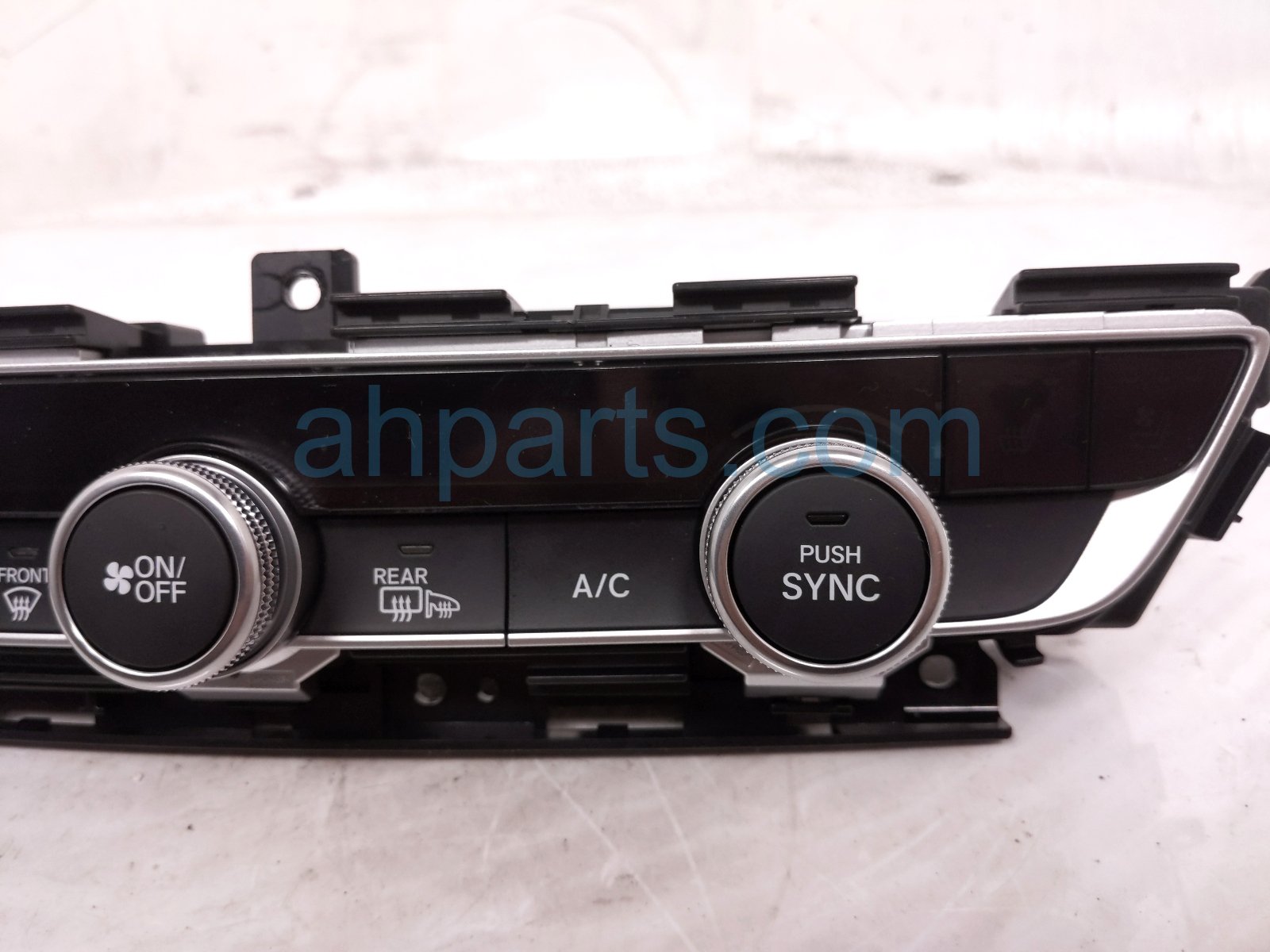 2018 Honda Accord Temperature Ac A/c Heater Climate Controls(on Dash) 79610 TVA A51ZA Replacement 2018 Honda Accord Temperature Ac A/c Heater Climate Controls(on Dash) 79610 TVA A51ZA Replacement thumbnail