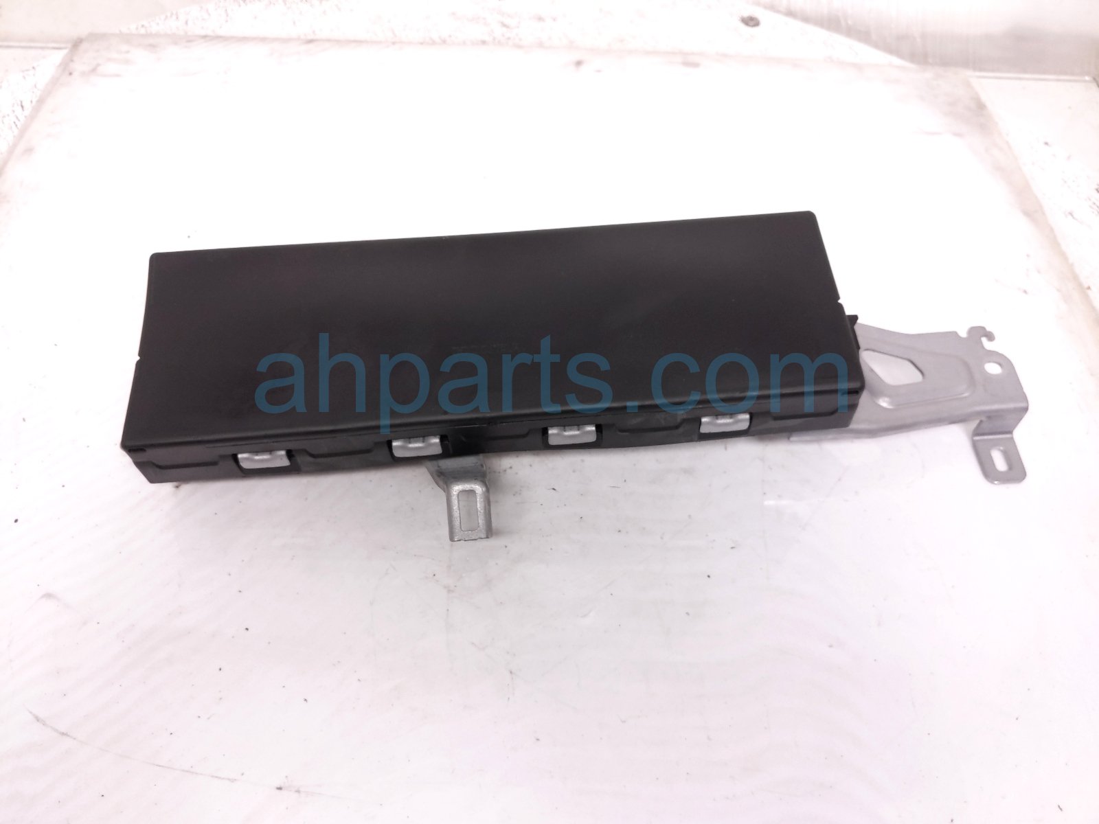 2018 Honda Accord Airbag Passenger Knee Air Bag 78960 TVA A81 Replacement 2018 Honda Accord Airbag Passenger Knee Air Bag 78960 TVA A81 Replacement thumbnail