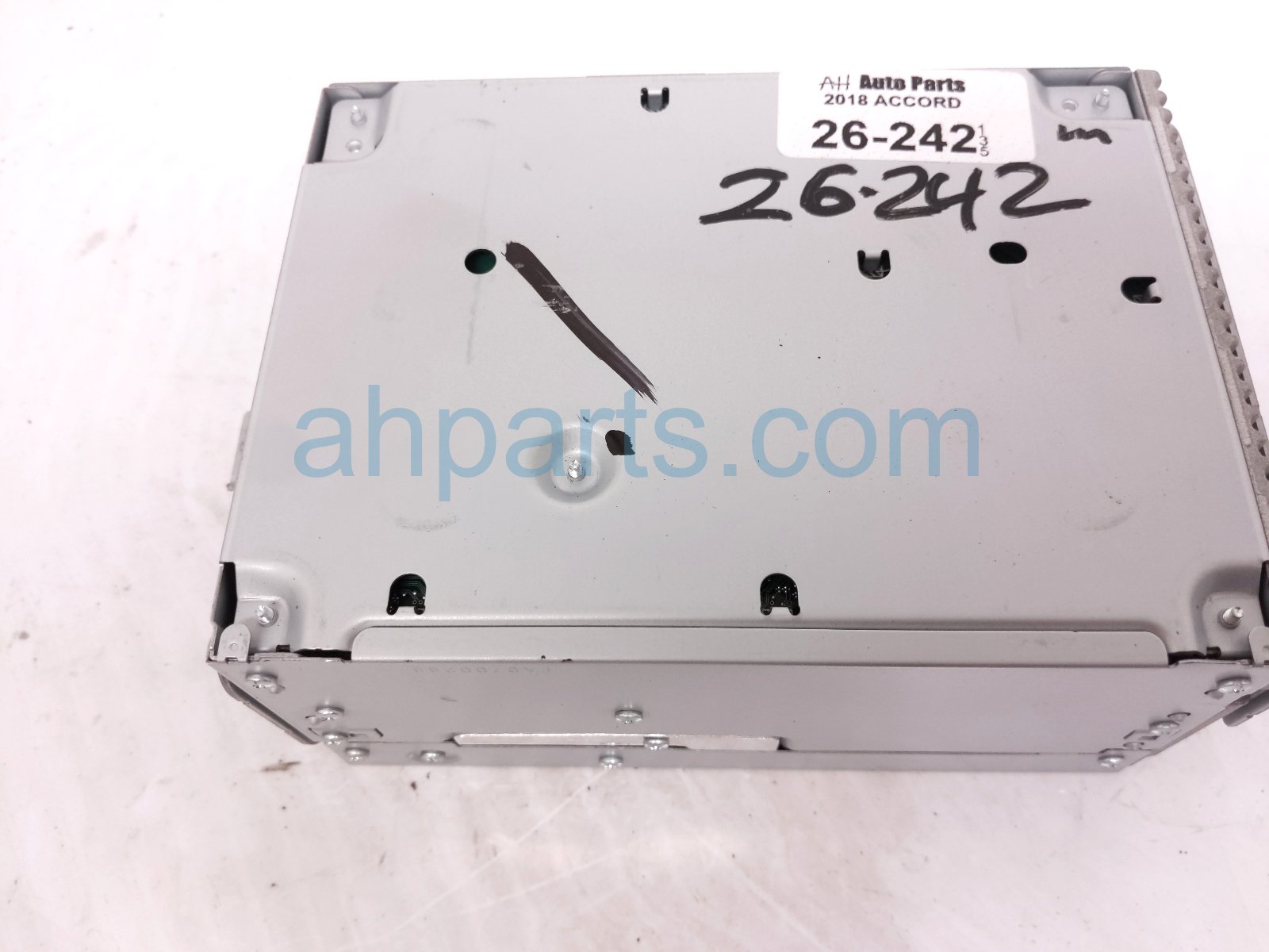 2018 Honda Accord Audio/radio Receiver 39540 TVA A58 Replacement 2018 Honda Accord Audio/radio Receiver 39540 TVA A58 Replacement thumbnail