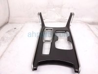 Honda CENTER CONSOLE SHIFTER BEZEL-BLK Honda CENTER CONSOLE SHIFTER BEZEL-BLK