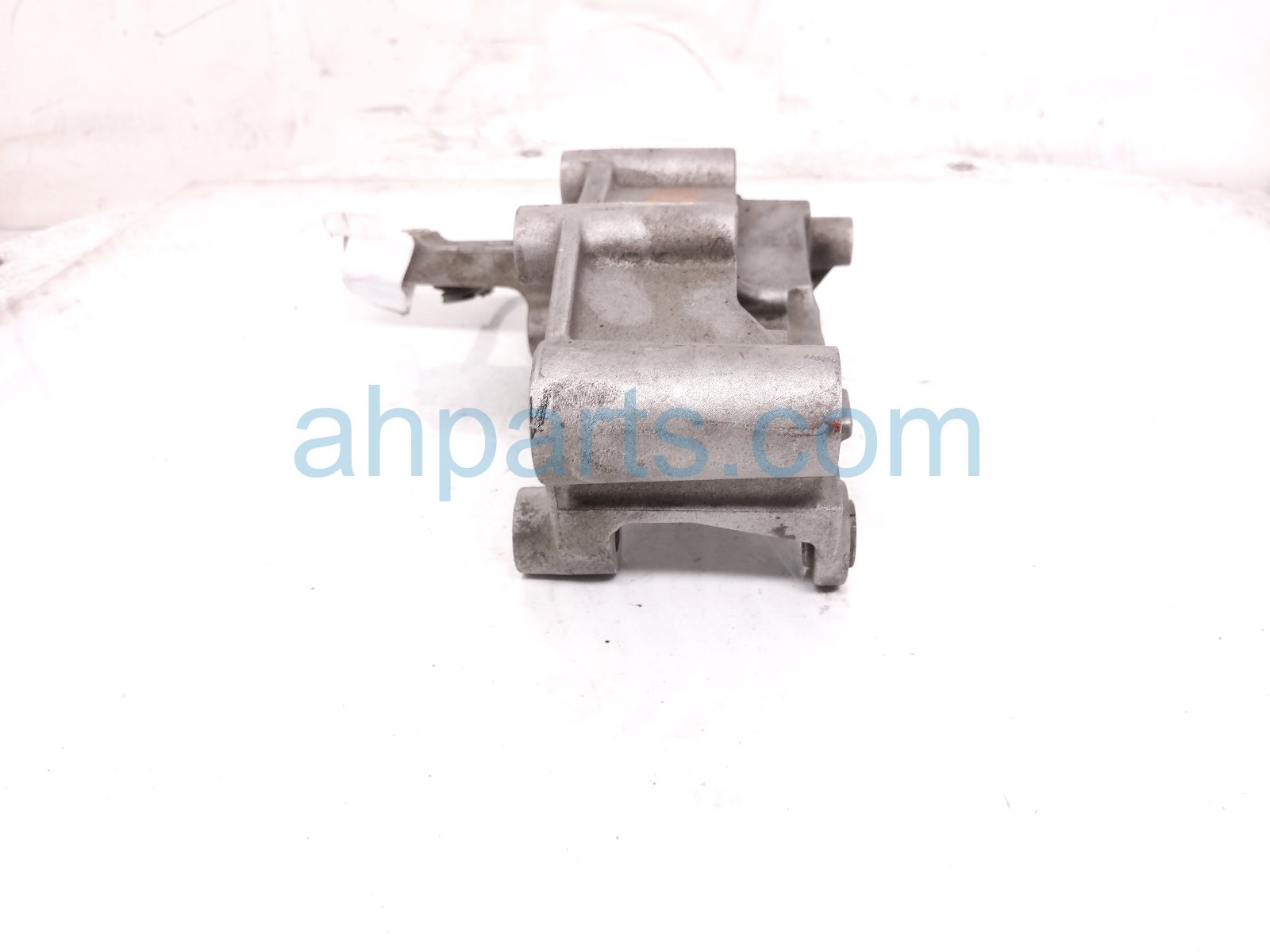 2024 Chevy Corvette Engine/motor Engine Mount Bracket 6.2l A/t 12700902 Replacement 2024 Chevy Corvette Engine/motor Engine Mount Bracket 6.2l A/t 12700902 Replacement thumbnail