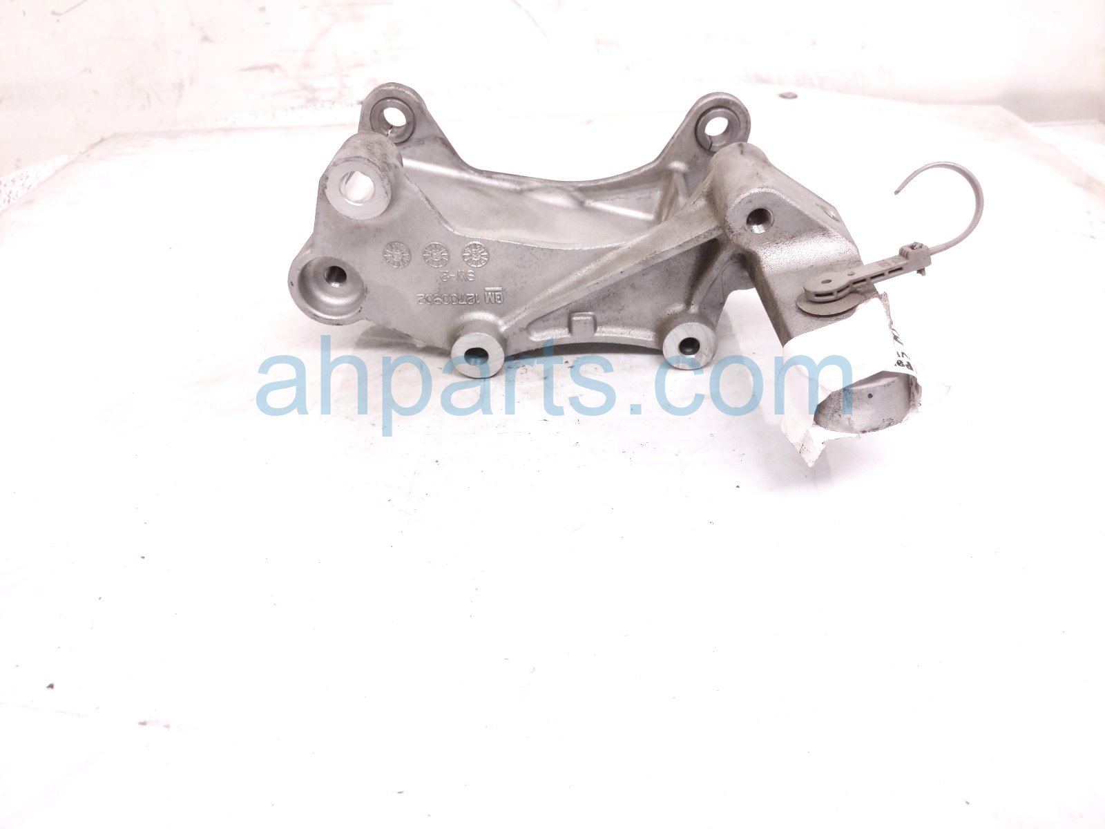 2024 Chevy Corvette Engine/motor Engine Mount Bracket 6.2l A/t 12700902 Replacement 2024 Chevy Corvette Engine/motor Engine Mount Bracket 6.2l A/t 12700902 Replacement thumbnail
