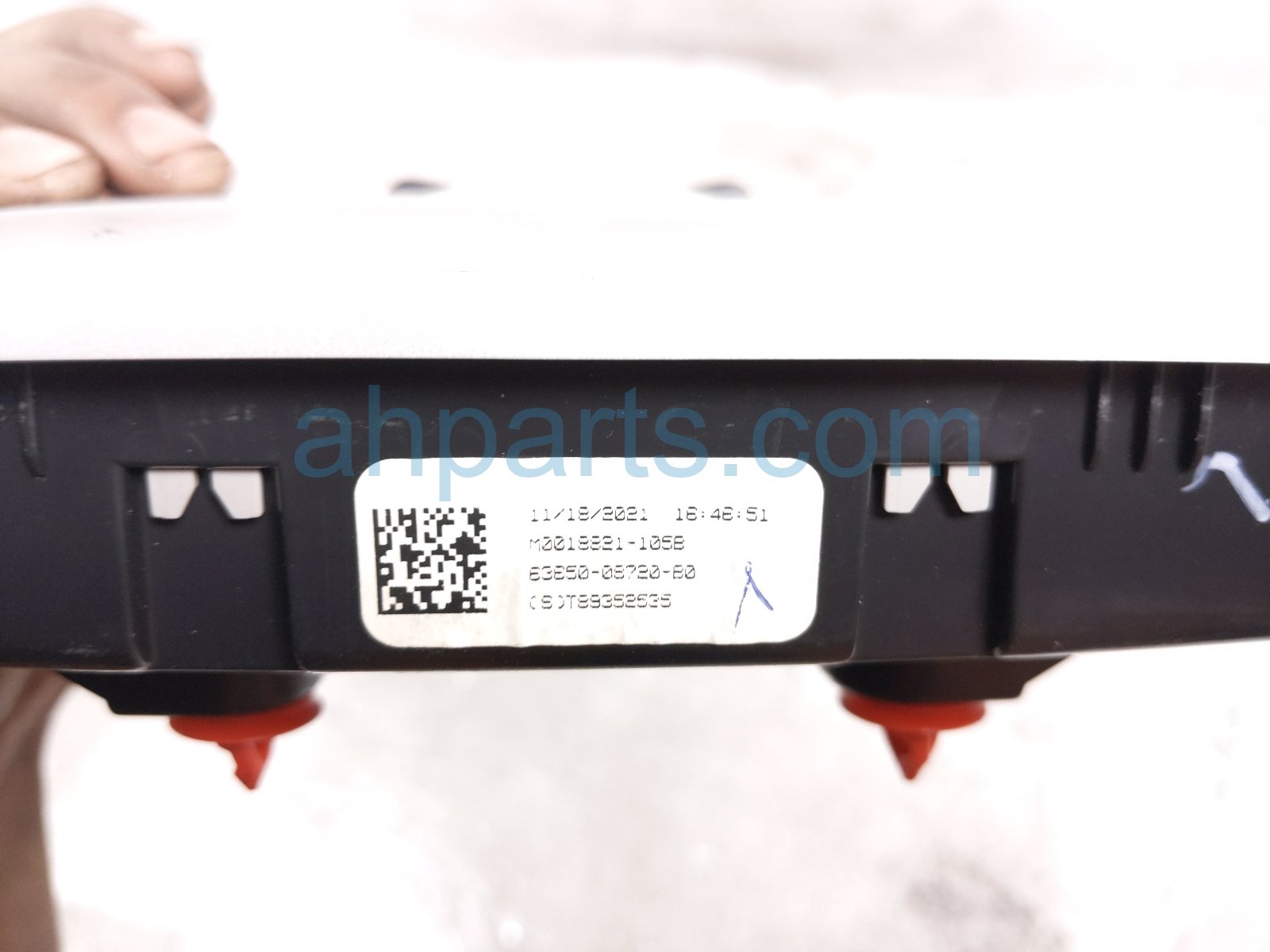 2022 Toyota Sienna Roof Console / Map Lt W/sun Grey 63650 08720 B0 Replacement 2022 Toyota Sienna Roof Console / Map Lt W/sun Grey 63650 08720 B0 Replacement thumbnail