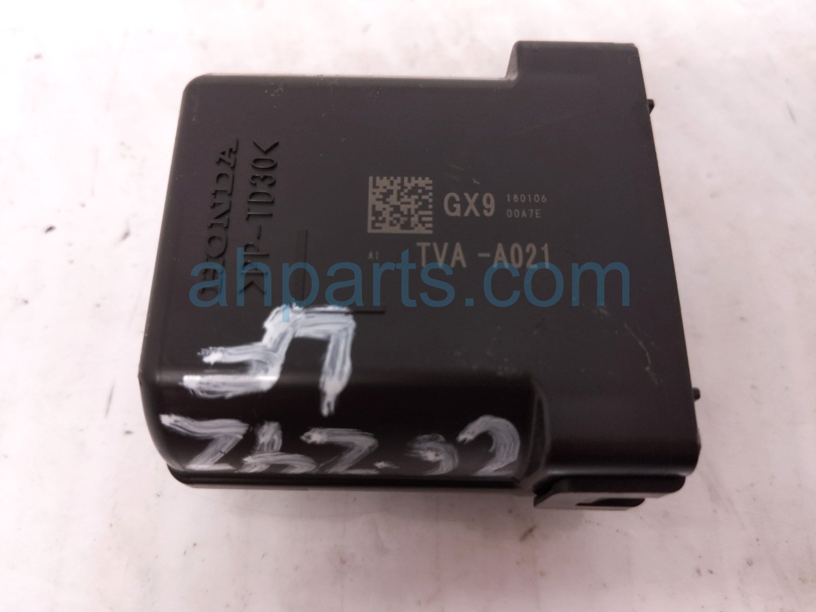 2018 Honda Accord Can Gateway Control Module Unit 38890 TVA A02 Replacement 2018 Honda Accord Can Gateway Control Module Unit 38890 TVA A02 Replacement thumbnail