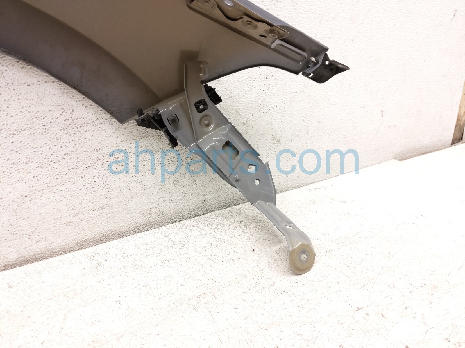 2022 Honda Civic Front Driver Fender Grey 60260 T20 A00ZZ Replacement 2022 Honda Civic Front Driver Fender Grey 60260 T20 A00ZZ Replacement thumbnail
