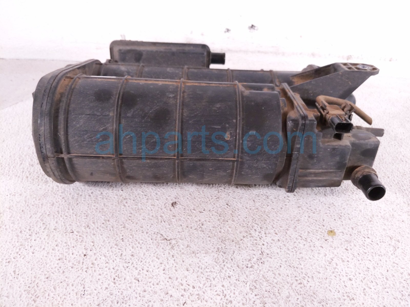 2020 Honda Pilot Fuel Vapor Charcoal Canister 3.5l 17011 TG7 A11 Replacement 2020 Honda Pilot Fuel Vapor Charcoal Canister 3.5l 17011 TG7 A11 Replacement thumbnail