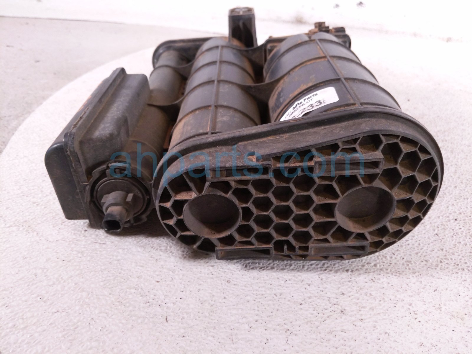 2020 Honda Pilot Fuel Vapor Charcoal Canister 3.5l 17011 TG7 A11 Replacement 2020 Honda Pilot Fuel Vapor Charcoal Canister 3.5l 17011 TG7 A11 Replacement thumbnail